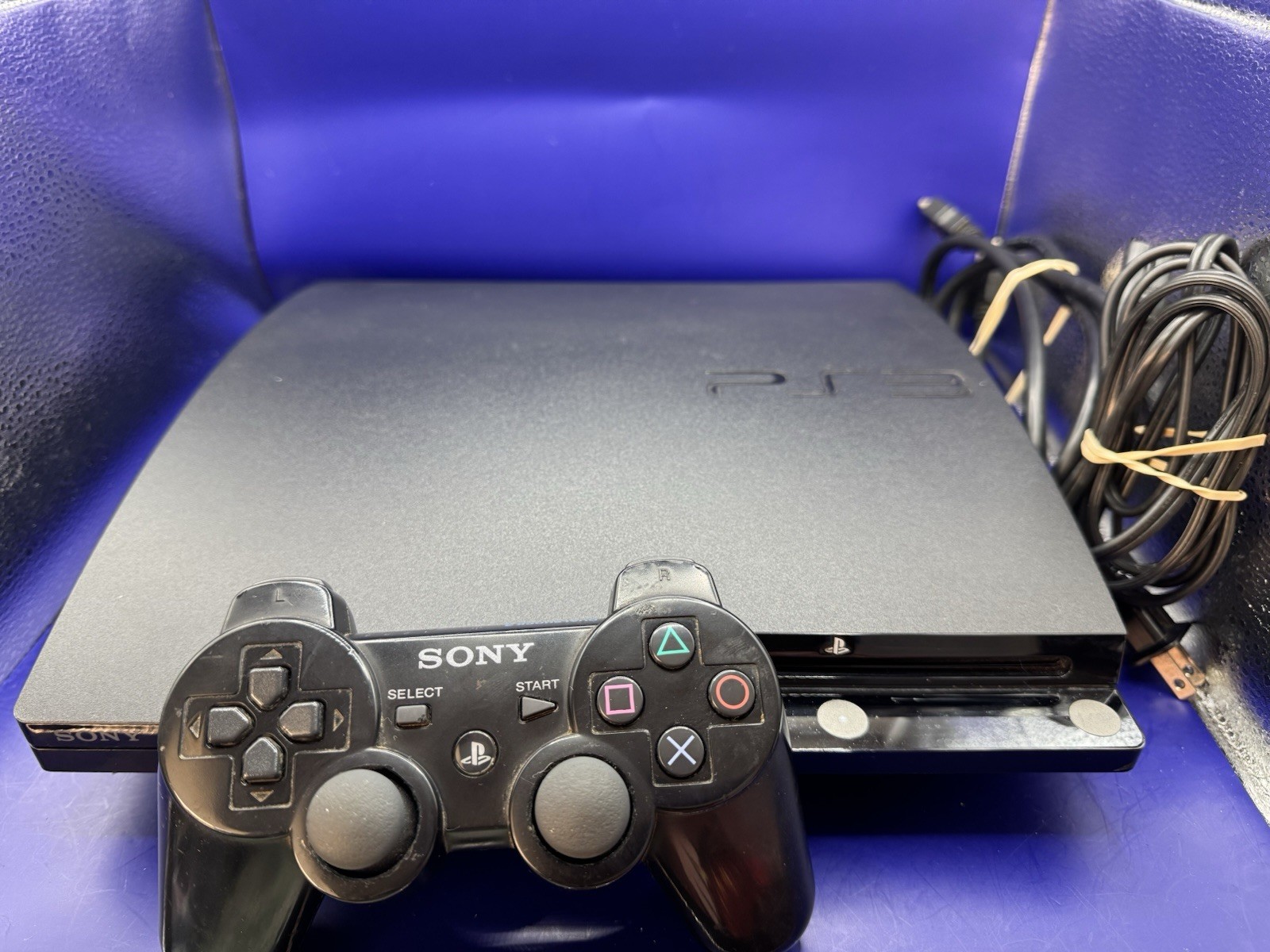 Sony PlayStation 3 PS3 Slim Console 160GB (2501A) w/Controller Cables Working