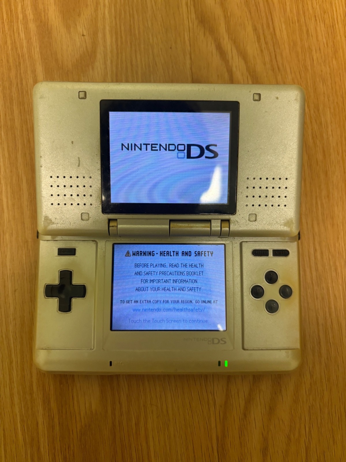 Nintendo DS Silver Handheld System – Good Condition! – TESTED AND WORKING