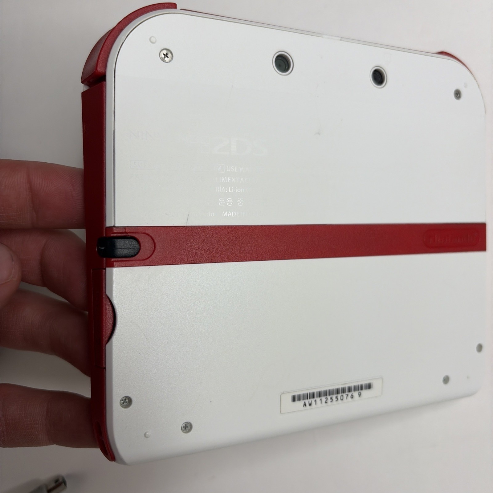 Nintendo 2DS White & Red Handheld System w/Charger Stylus Case US Model