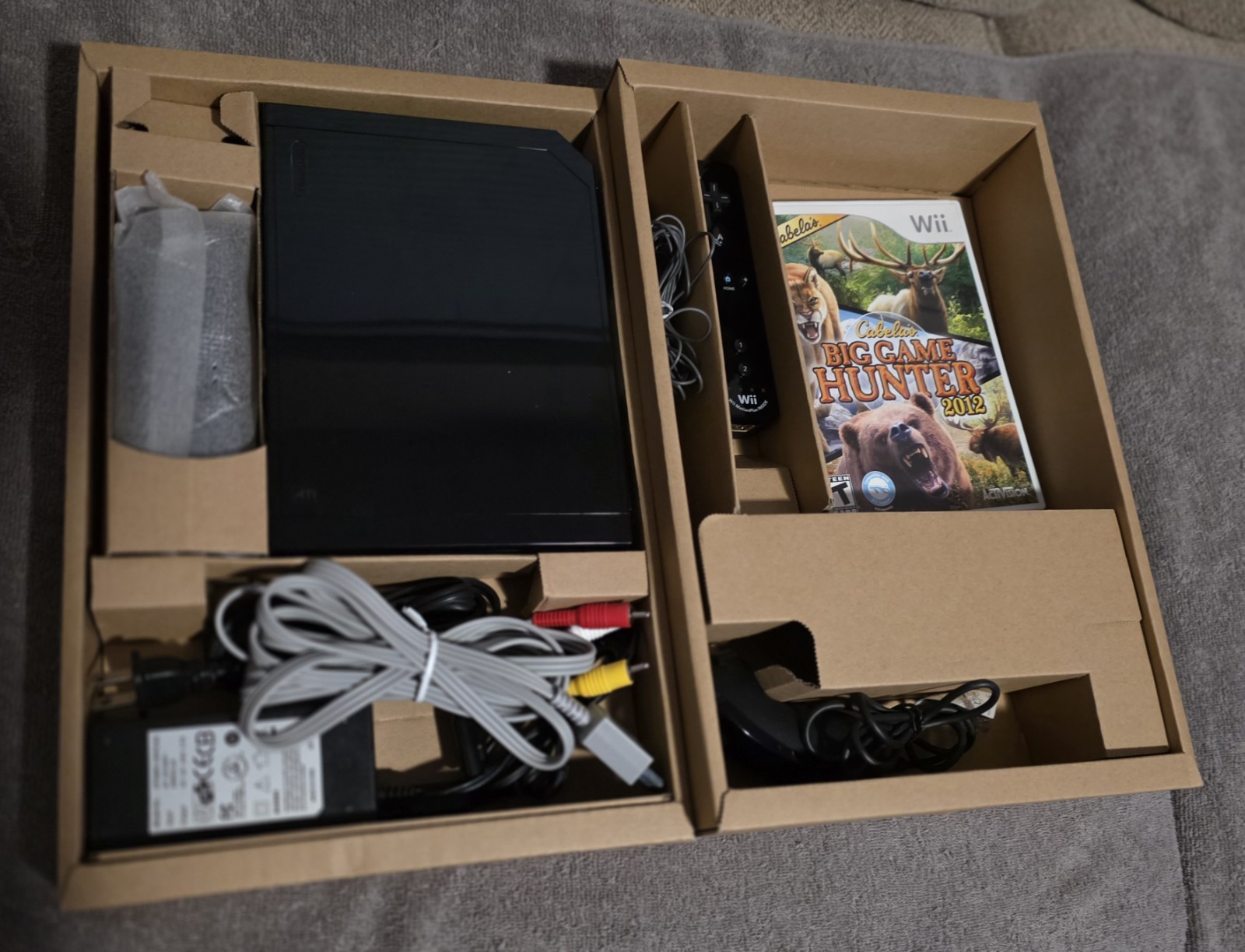 Nintendo Wii Family Console Black Original Games not included 1 extra Controller