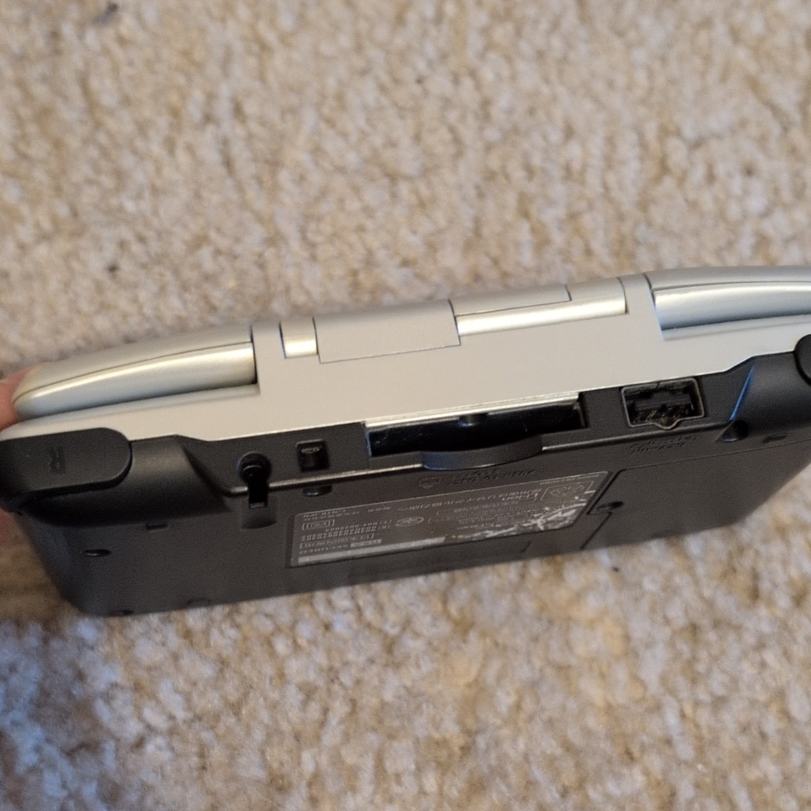 Nintendo DS Silver/Black, Scanlines On Screen, Tested, NO CHARGER NO STYLUS