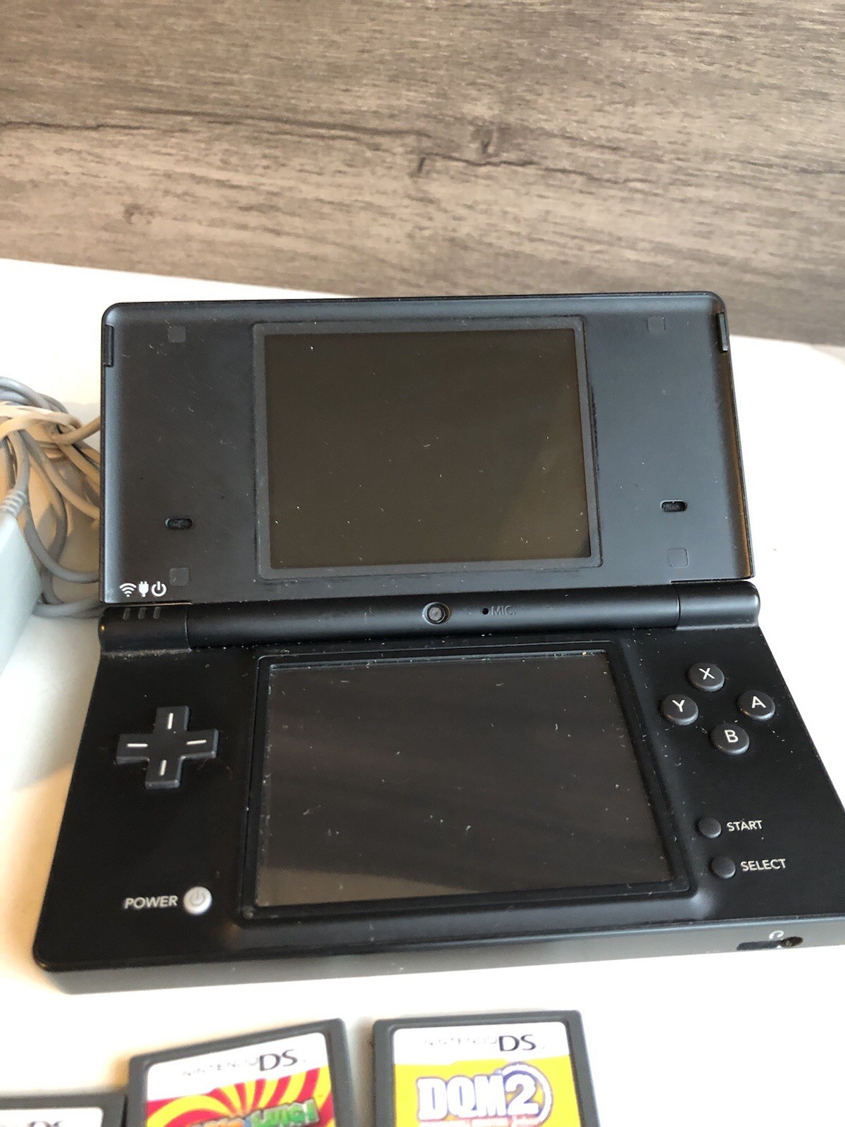 Nintendo DSi Matte Black Video Game Console 4 Games Lot w/ Charger Dragon Quest
