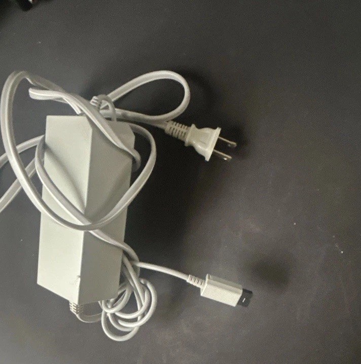 Nintendo Wii Console White Power Supply Sensor Bar AV Cable Composite RCA