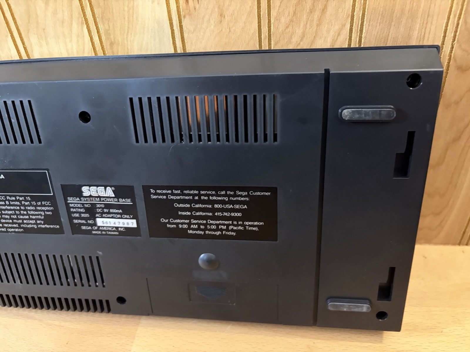 Sega Master System Power Base Video Gaming Console only *Broken Plastic* TESTED