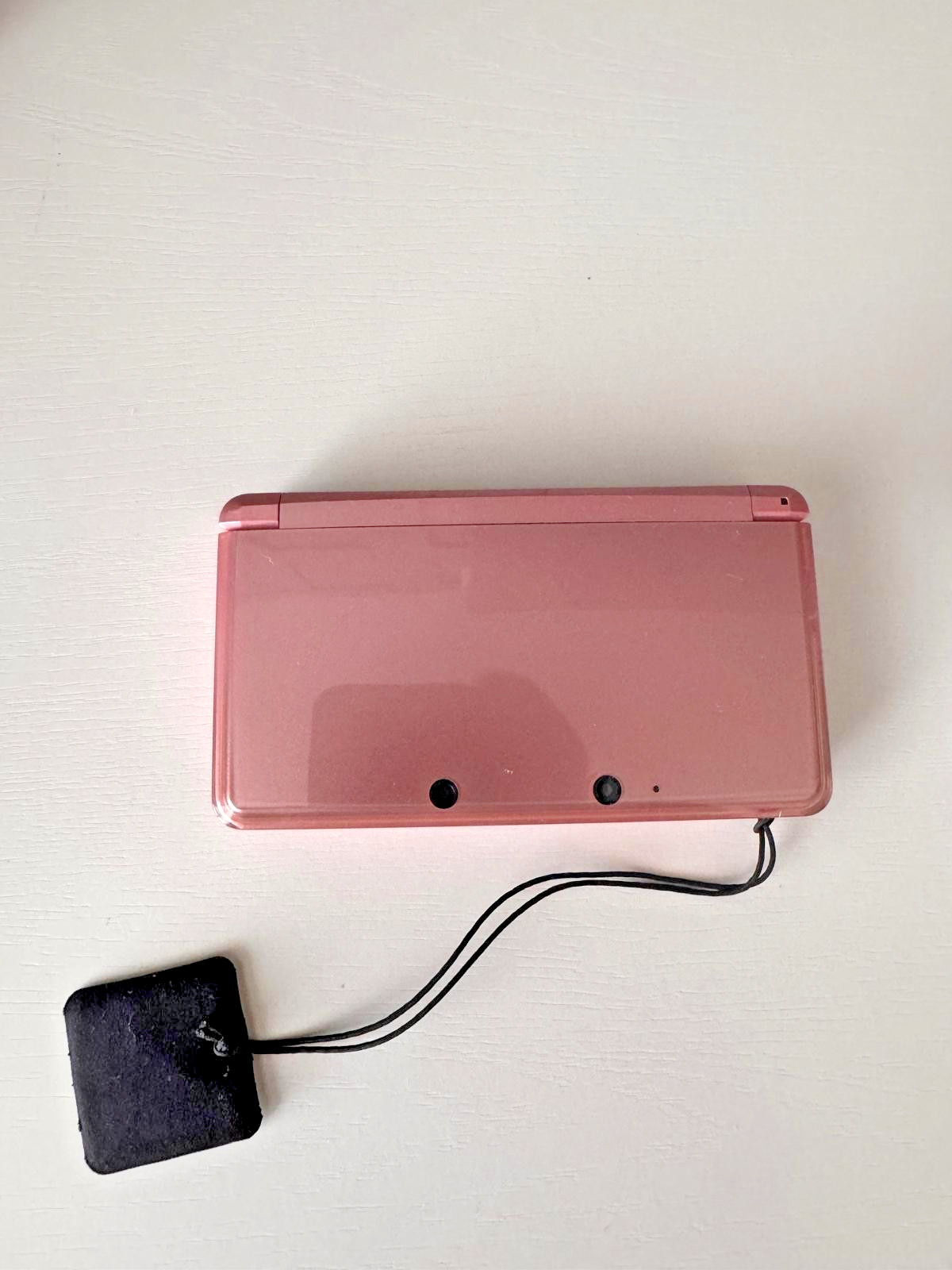 PINK Nintendo 3DS Handheld System Hard-Shell CASE + Black Carry Case, 8 Games