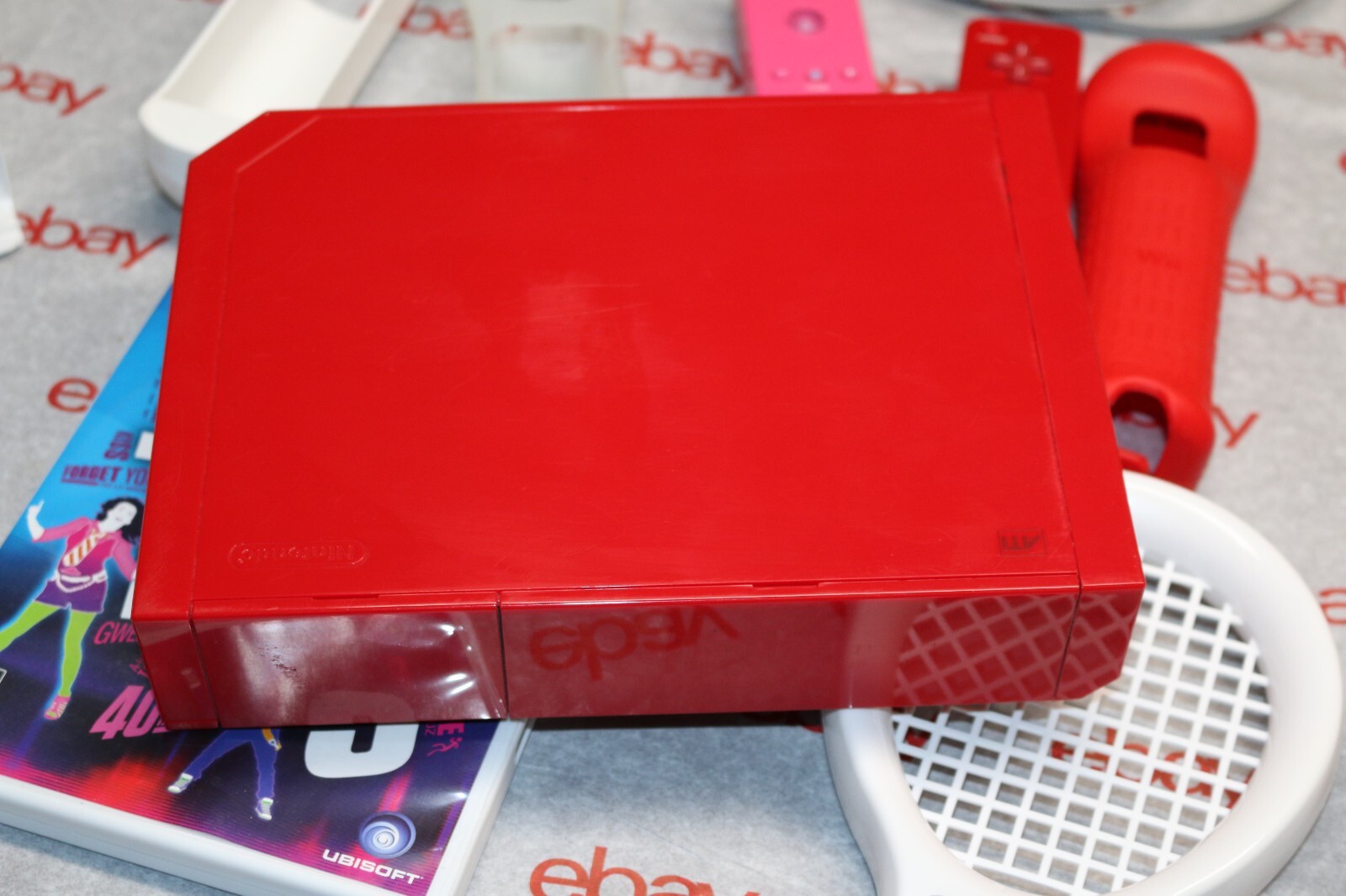 Limited edition NINTENDO WII red color w/ a lot of accessories and game NICE