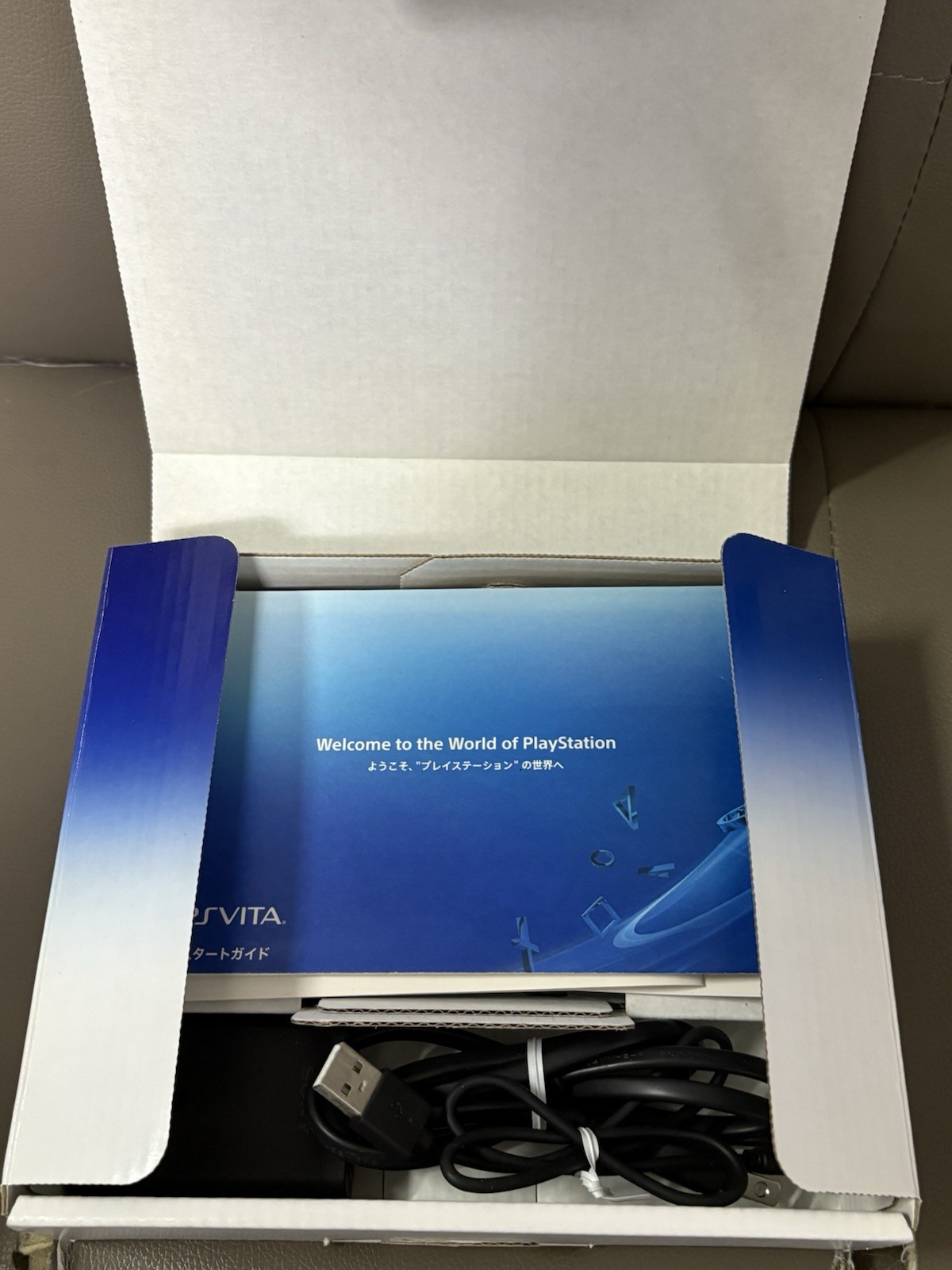 PS Vita PCH-2000 Black Console Boxed 16GB Memory Card Sony Japan