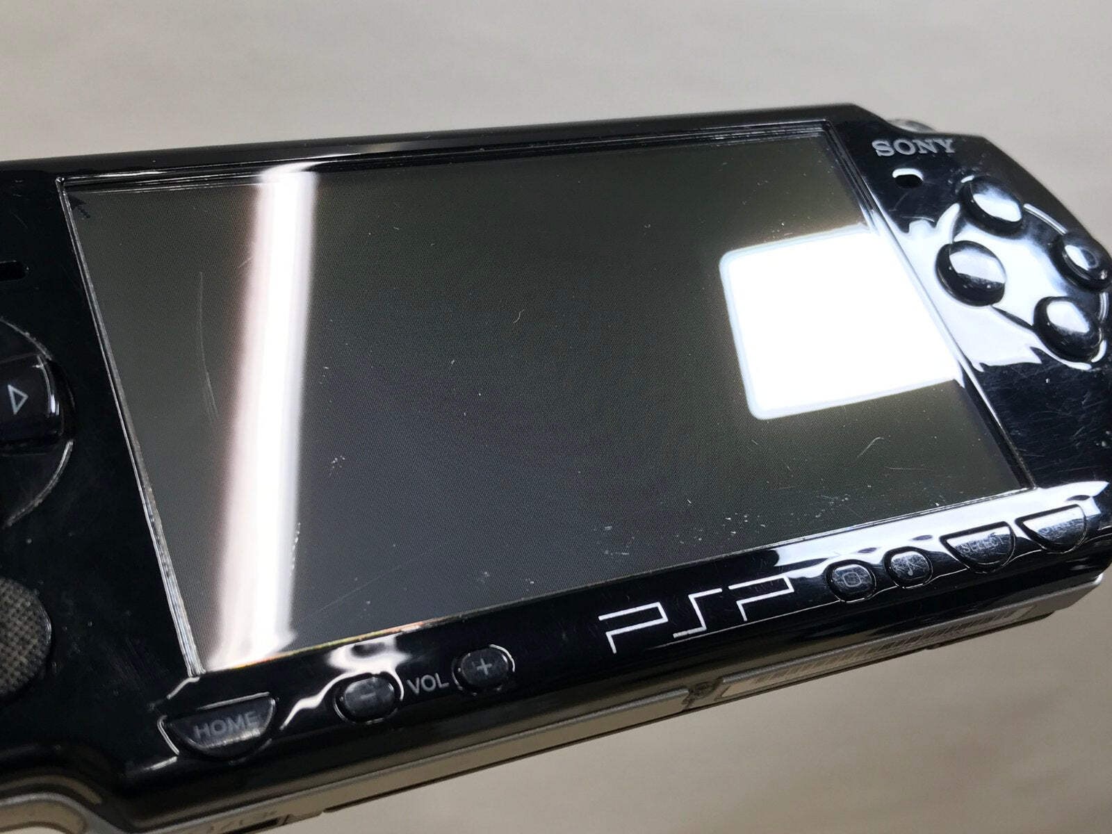 PSP-2000 PIANO BLACK Console Japan – With Defects GE1623