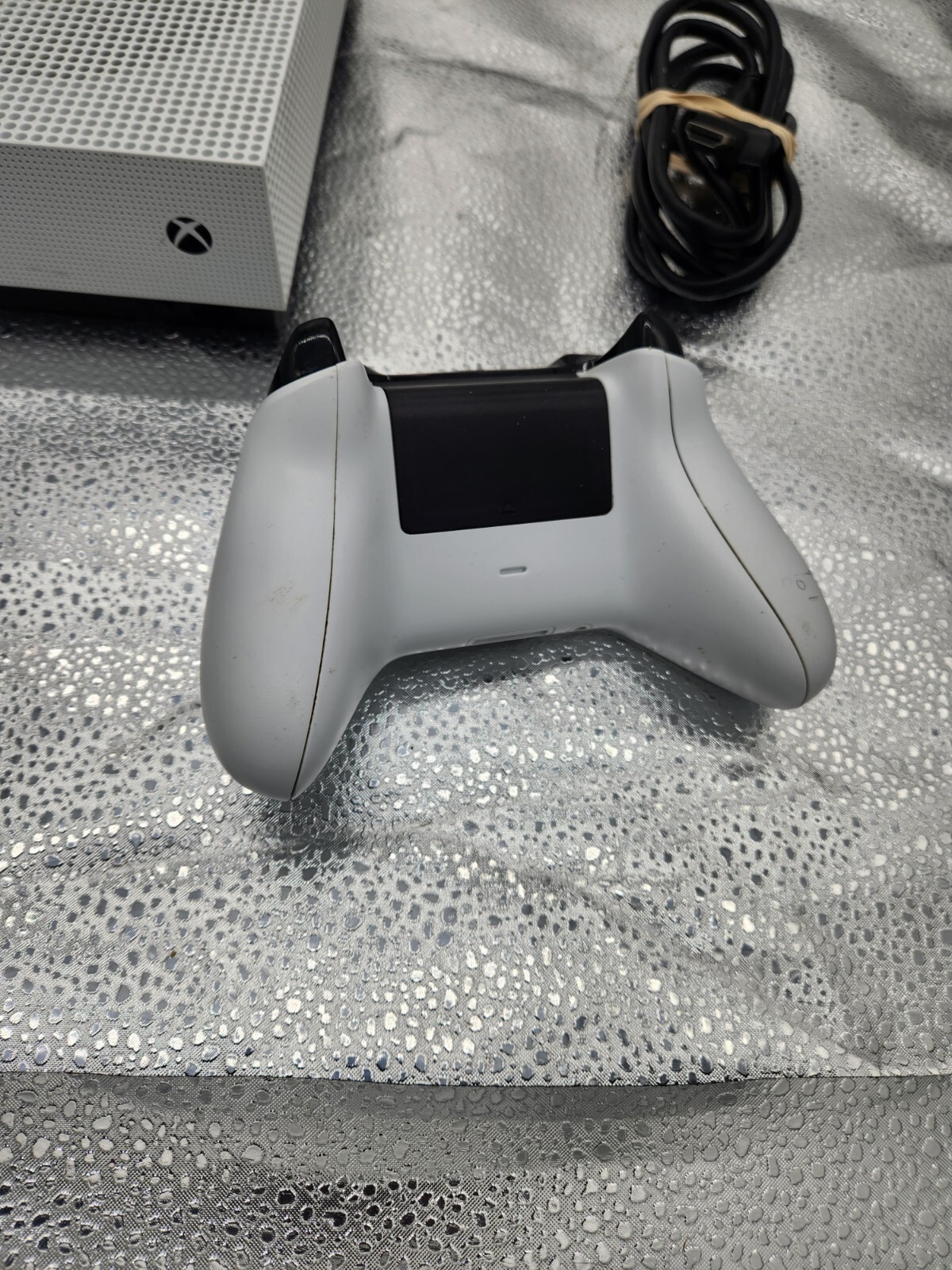 Xbox One S 1TB Console White Model 1681 Tested
