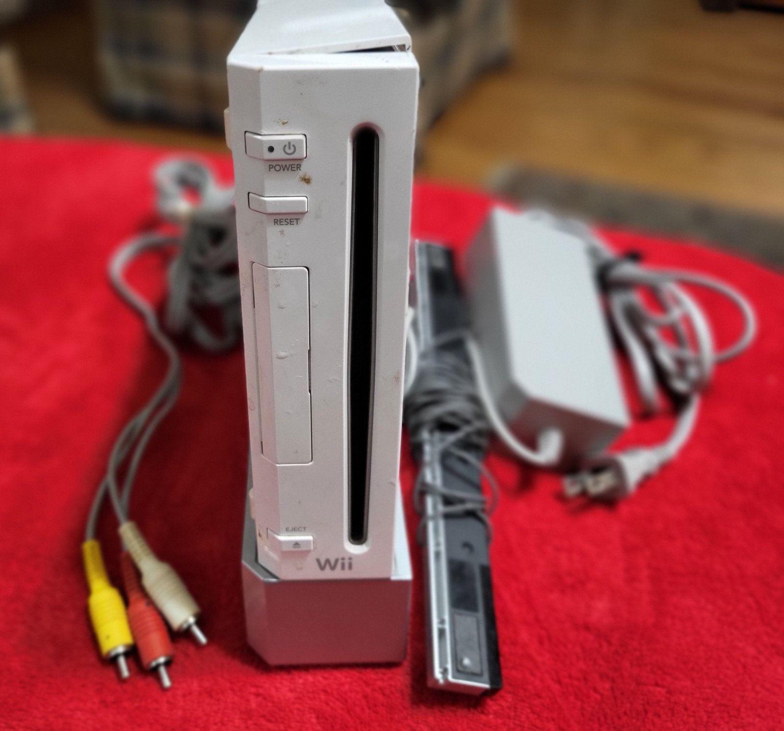 NINTENDO WII CONSOLE W/Antenna & Extra Controllers Tested Works