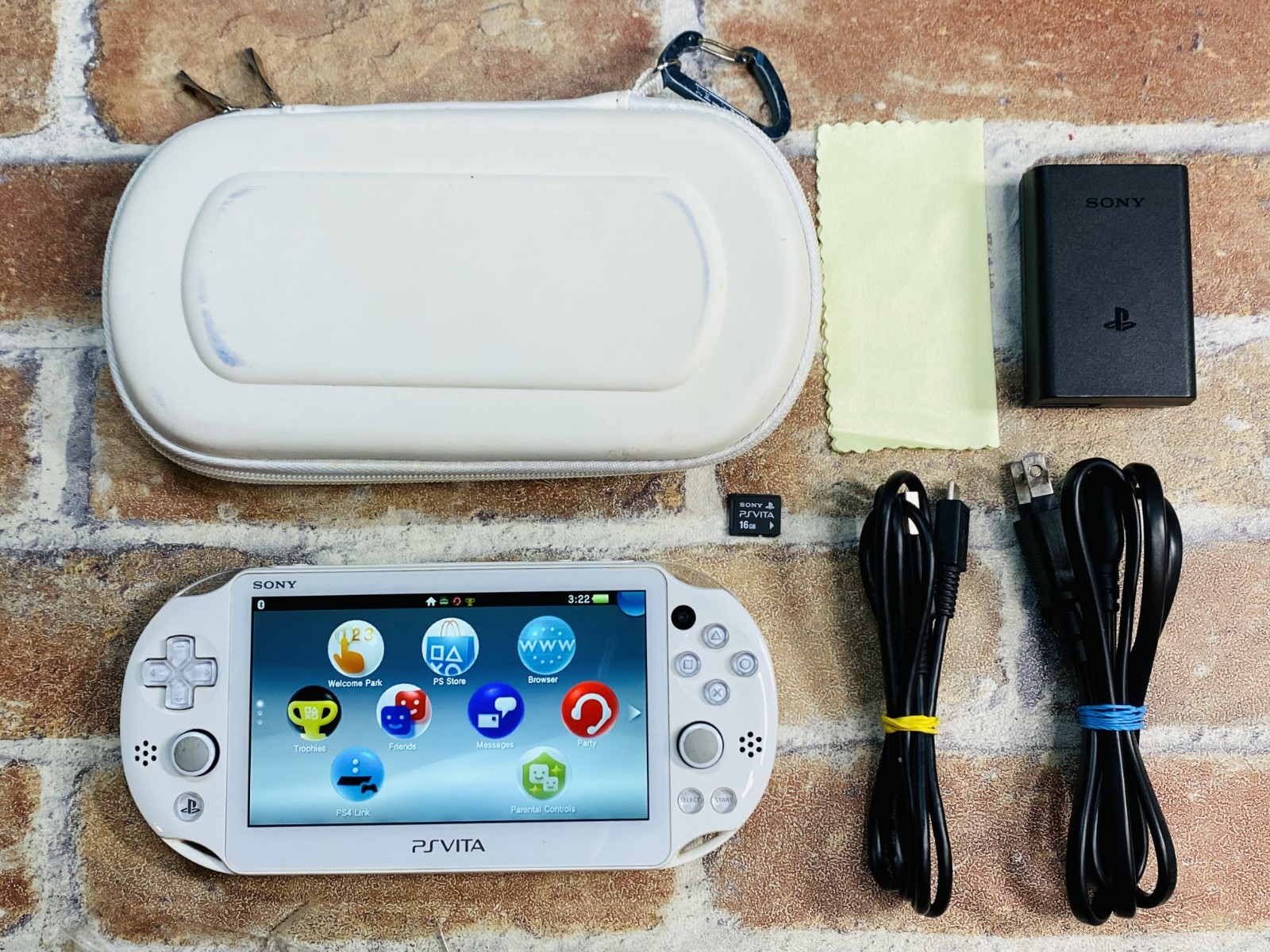 PS Vita Light Blue White PCH-2000 Sony Japan Mobile Case 16GB Charger Ex DDP