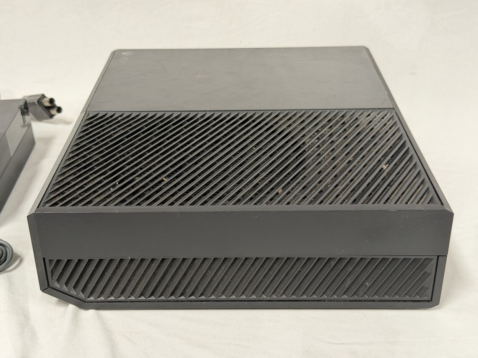 Microsoft Xbox One w/ Controller 500GB Black Console (Model 1540) Tested