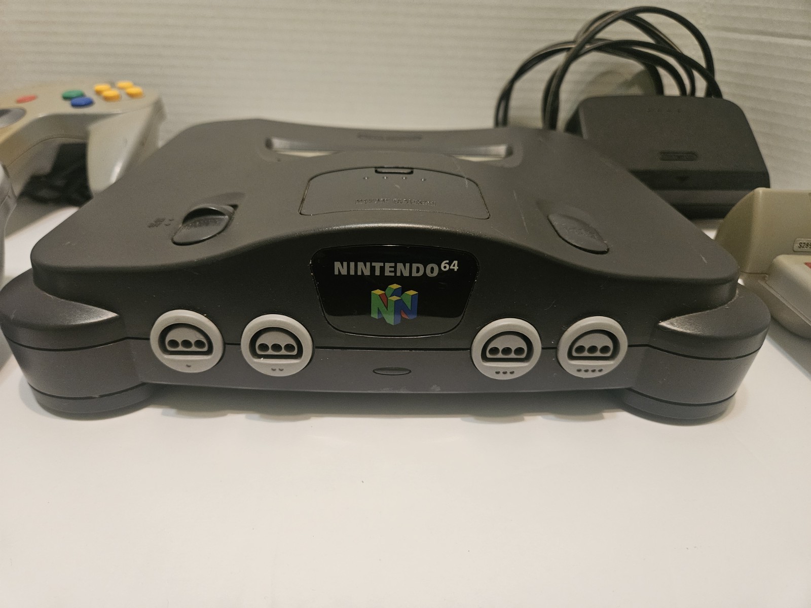 Nintendo 64 Gray Console with Two Controllers, TremorPak, Power Cord/No AV Cable