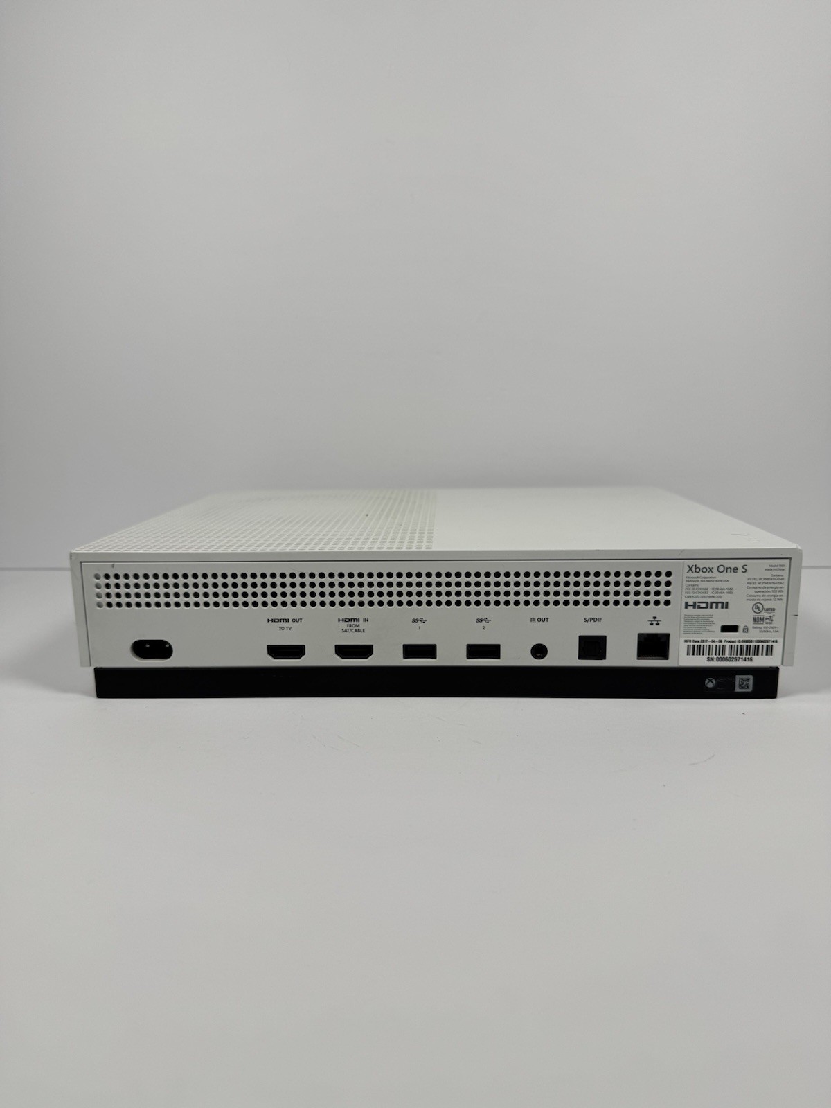 Microsoft Xbox One S White Console 1TB – Controller + Cables