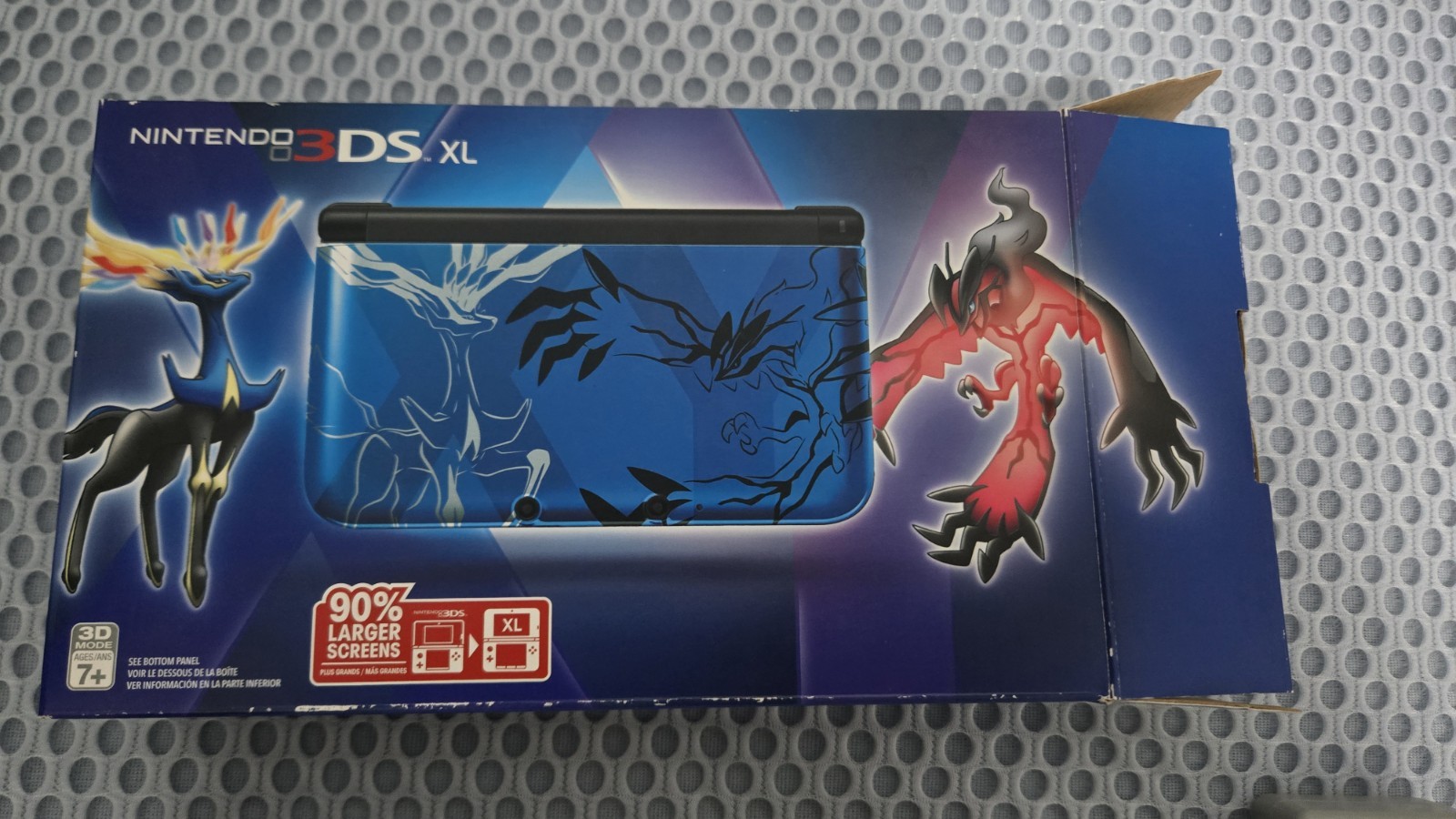 Nintendo 3DS XL Pokémon X/Y Limited Edition Bundle BOXED + 15 Games + 3DS Case