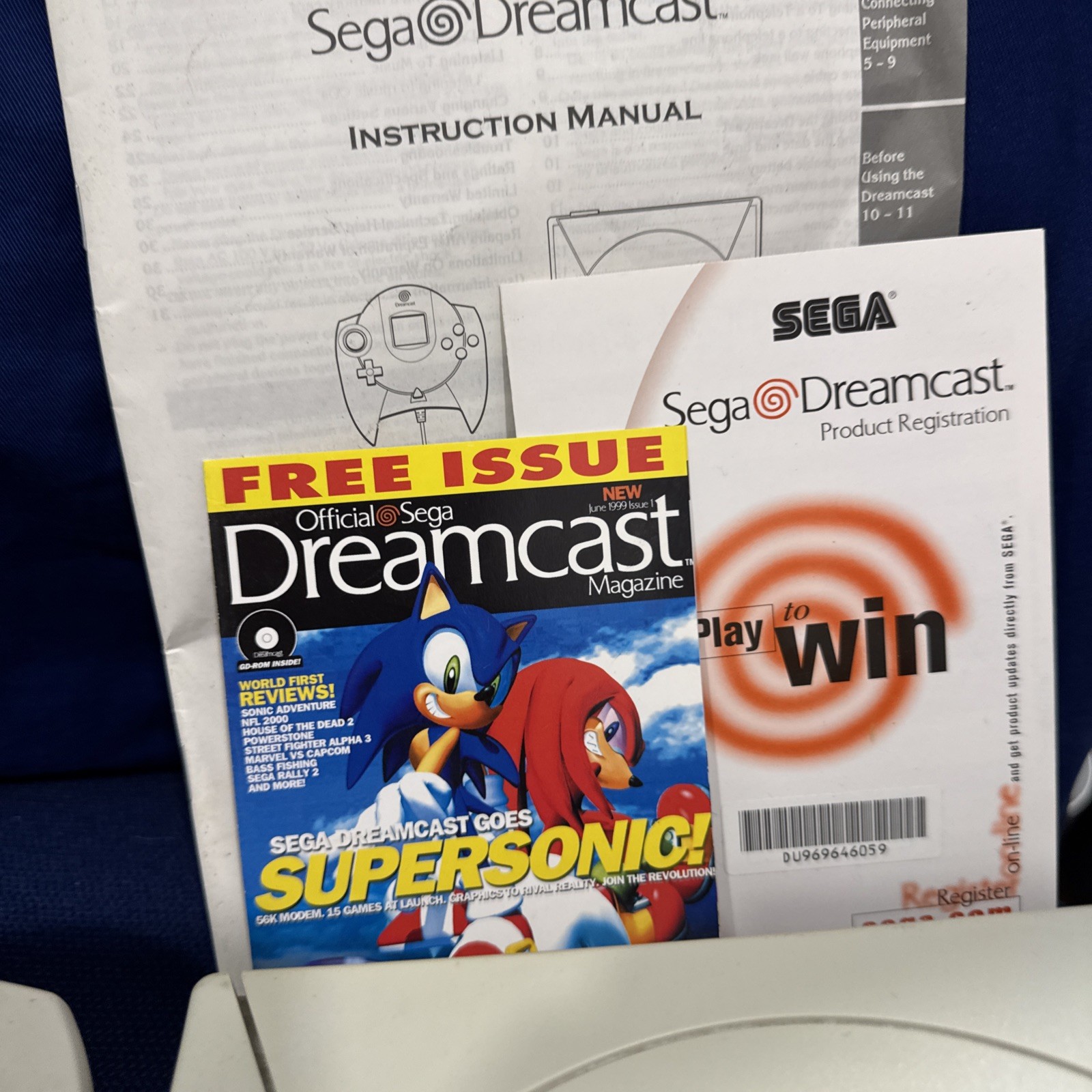 Sega Dreamcast Console Bundle HKT-3020 With Manuals & Controller Clean Tested