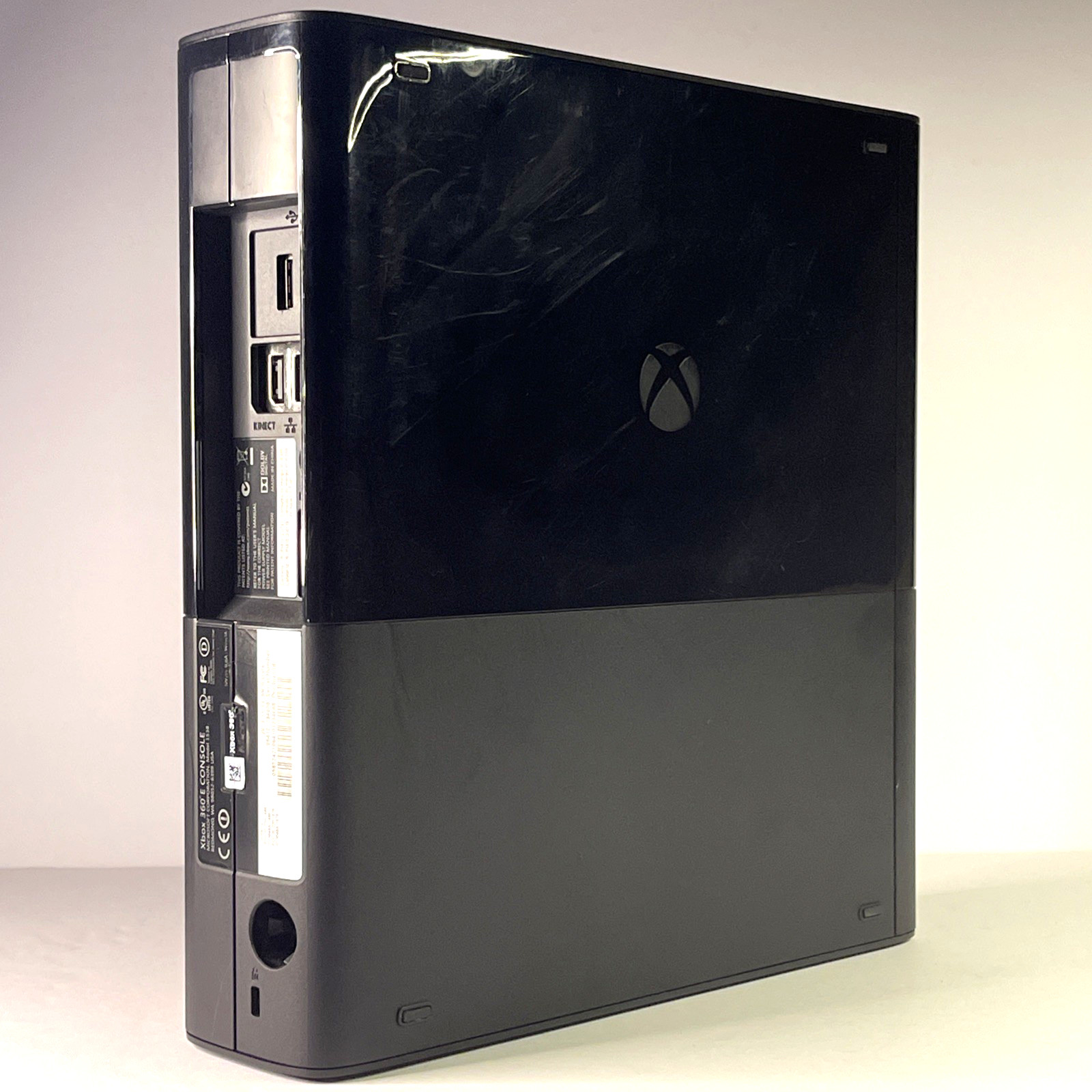 Microsoft Xbox 360 E 4GB Console Bundle OEM Controller Power Supply Games Tested