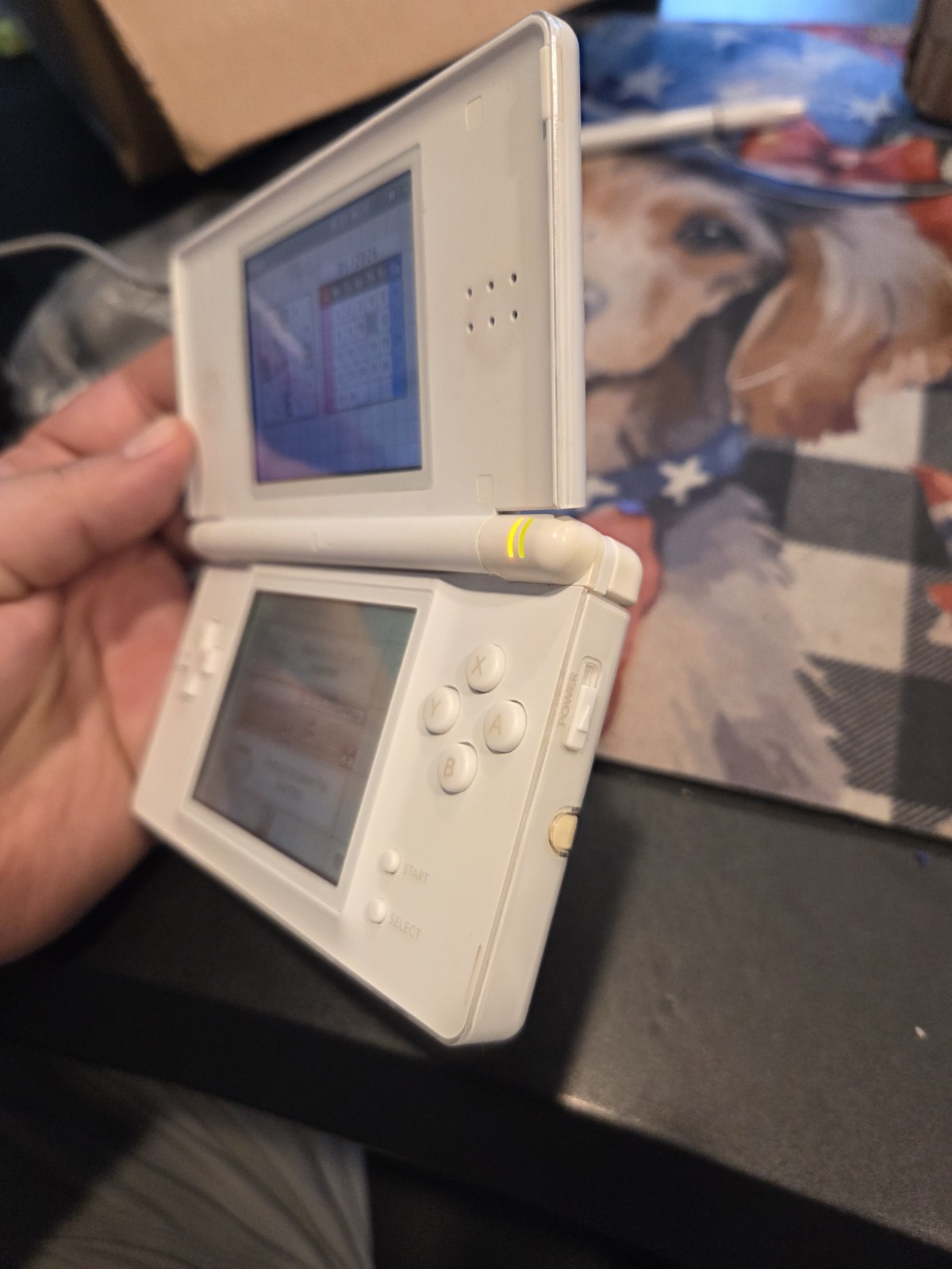 Nintendo DS Lite USG-001 JPN White Handheld Console Stylus Only Bad Hinge