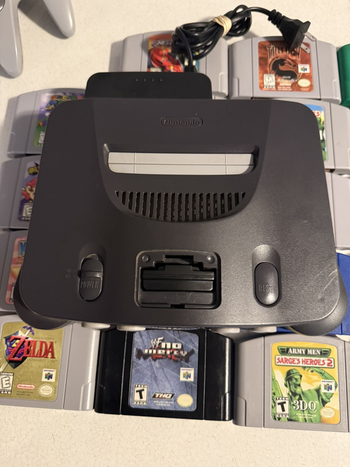 Nintendo 64 N64 Console Bundle w/19 Game 1 controller & hdmi converter box
