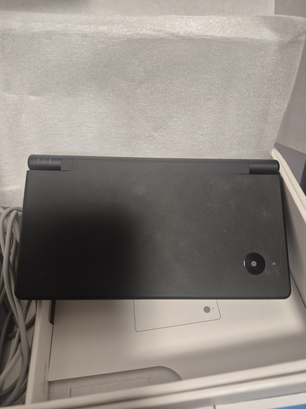 VTG Nintendo DSi Modle# TW4007700. Matte Black. 5 Games W/ Manuals + Inserts….