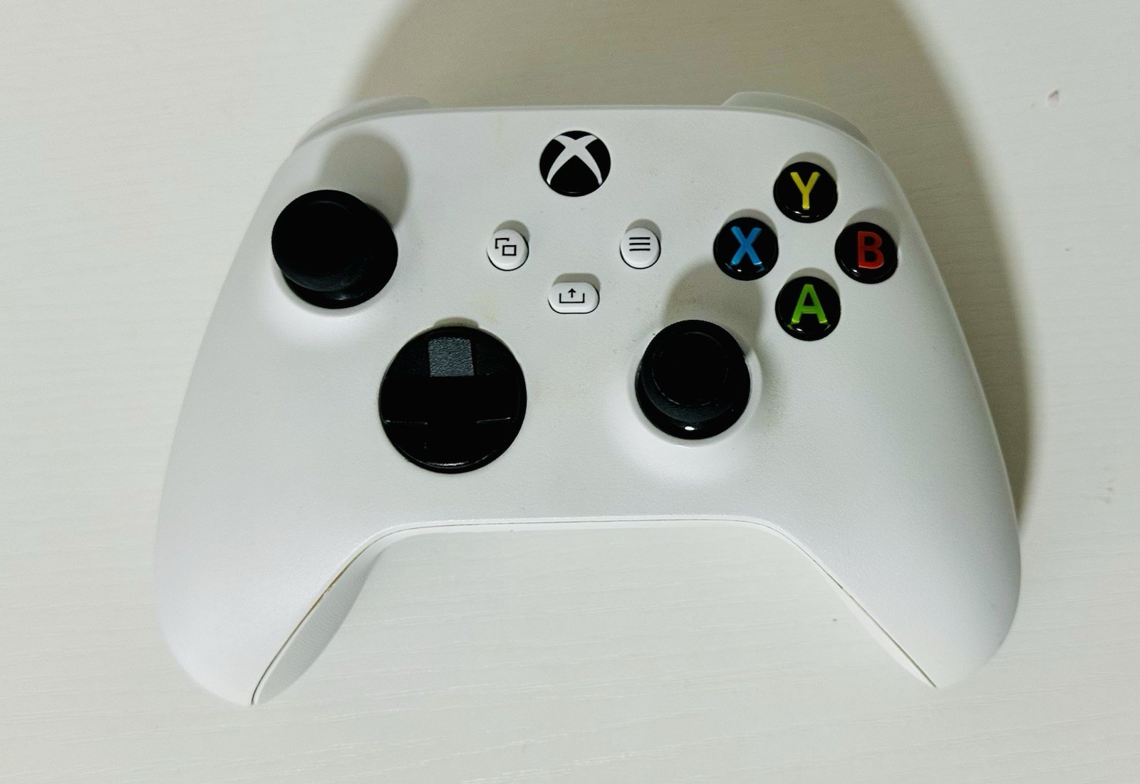 Microsoft Xbox One X NBA 2k20 Limited Edition Console W/4 Games, Remote & Cables