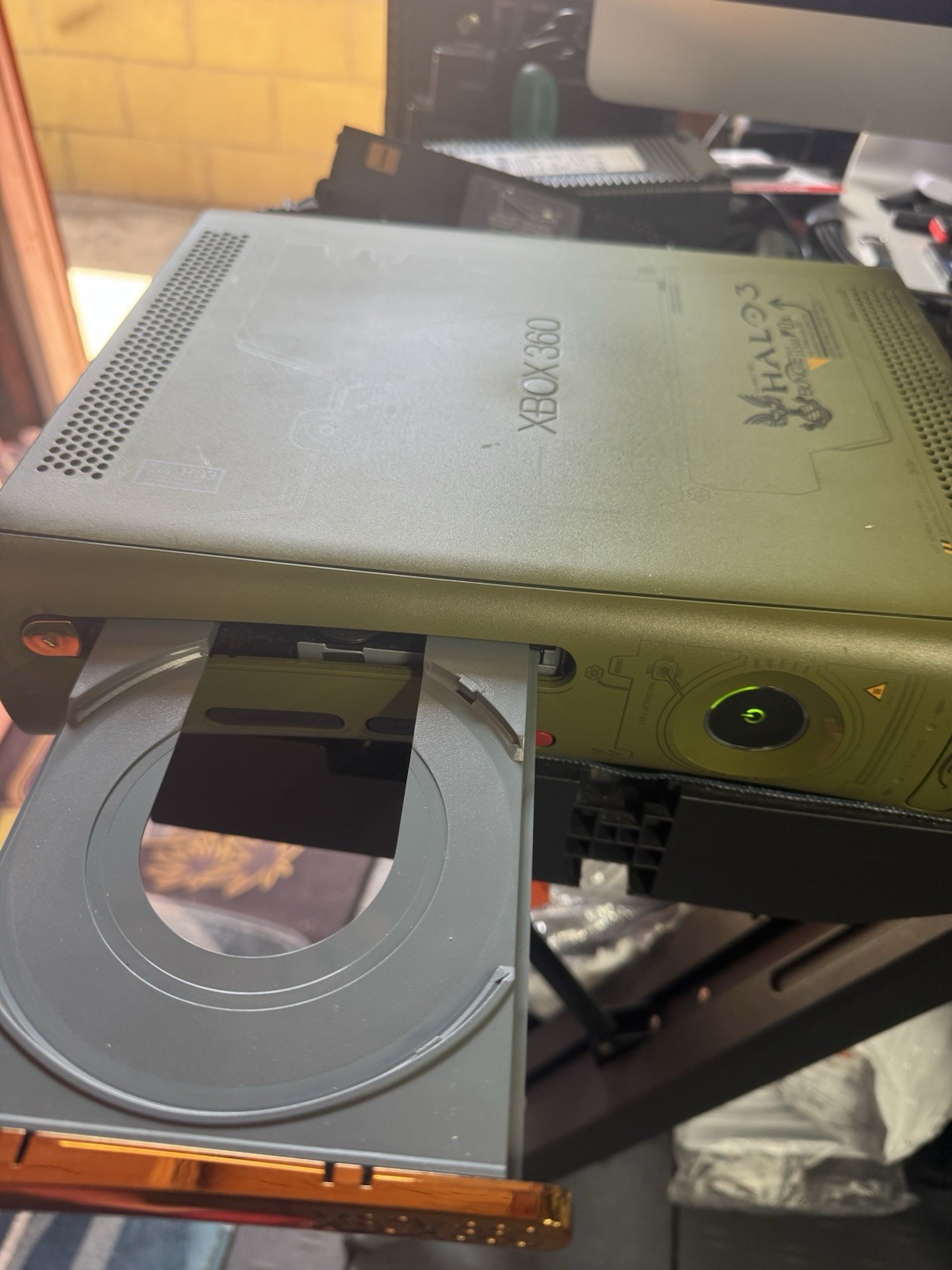 Halo 3 special edition xbox 360 console- Green Edition (read Description As Is )