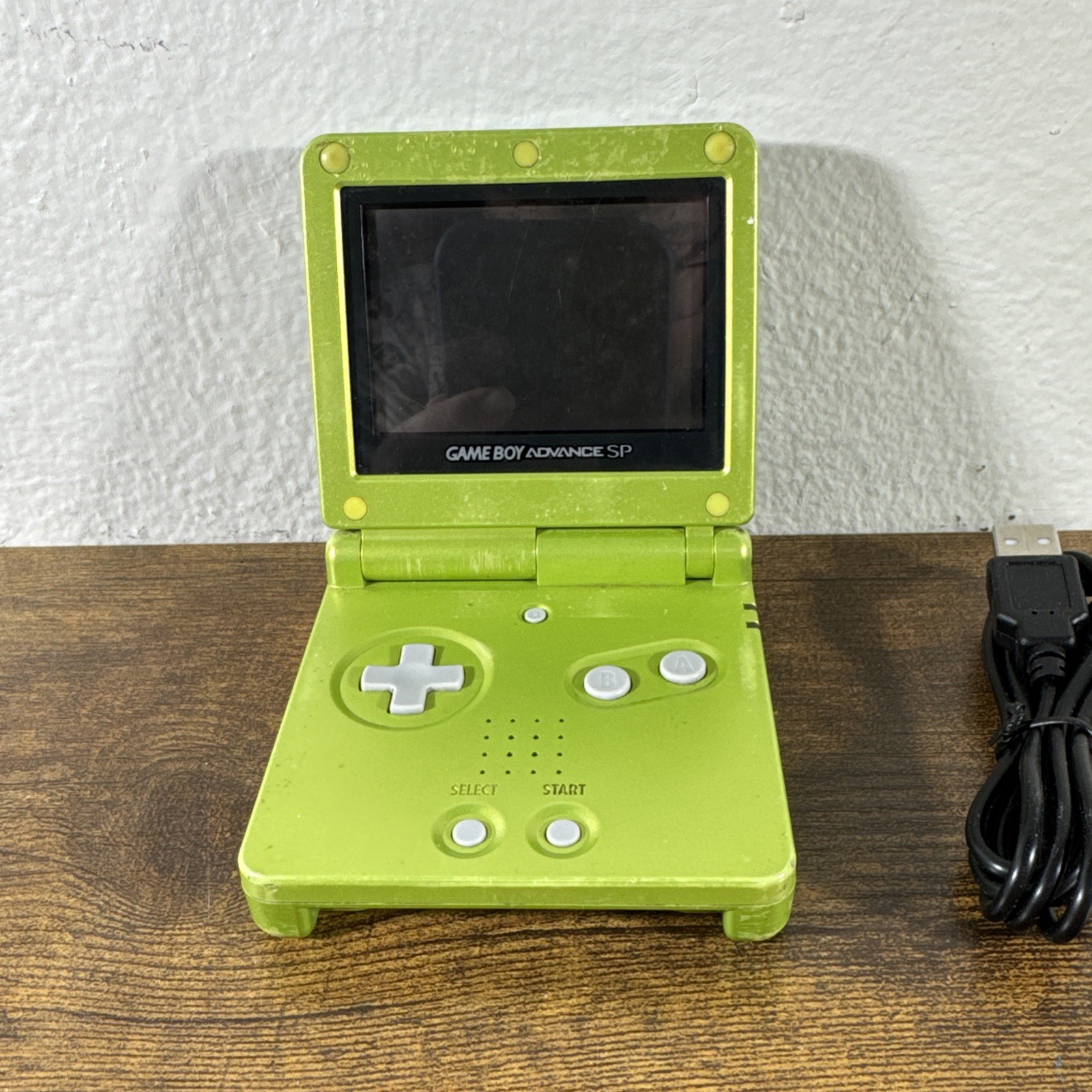 Nintendo Game Boy Advance SP GBA Lime Green Handheld WORKS W/ Charger & Shell