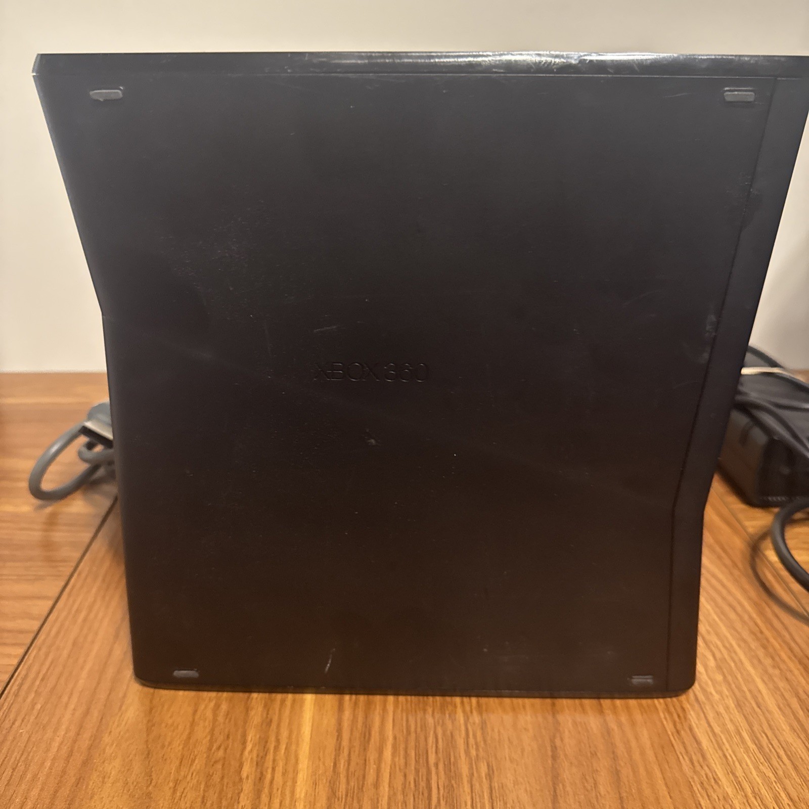 Xbox 360 Slim 4GB Black No Controller Tested and Working Come with Cords & Game