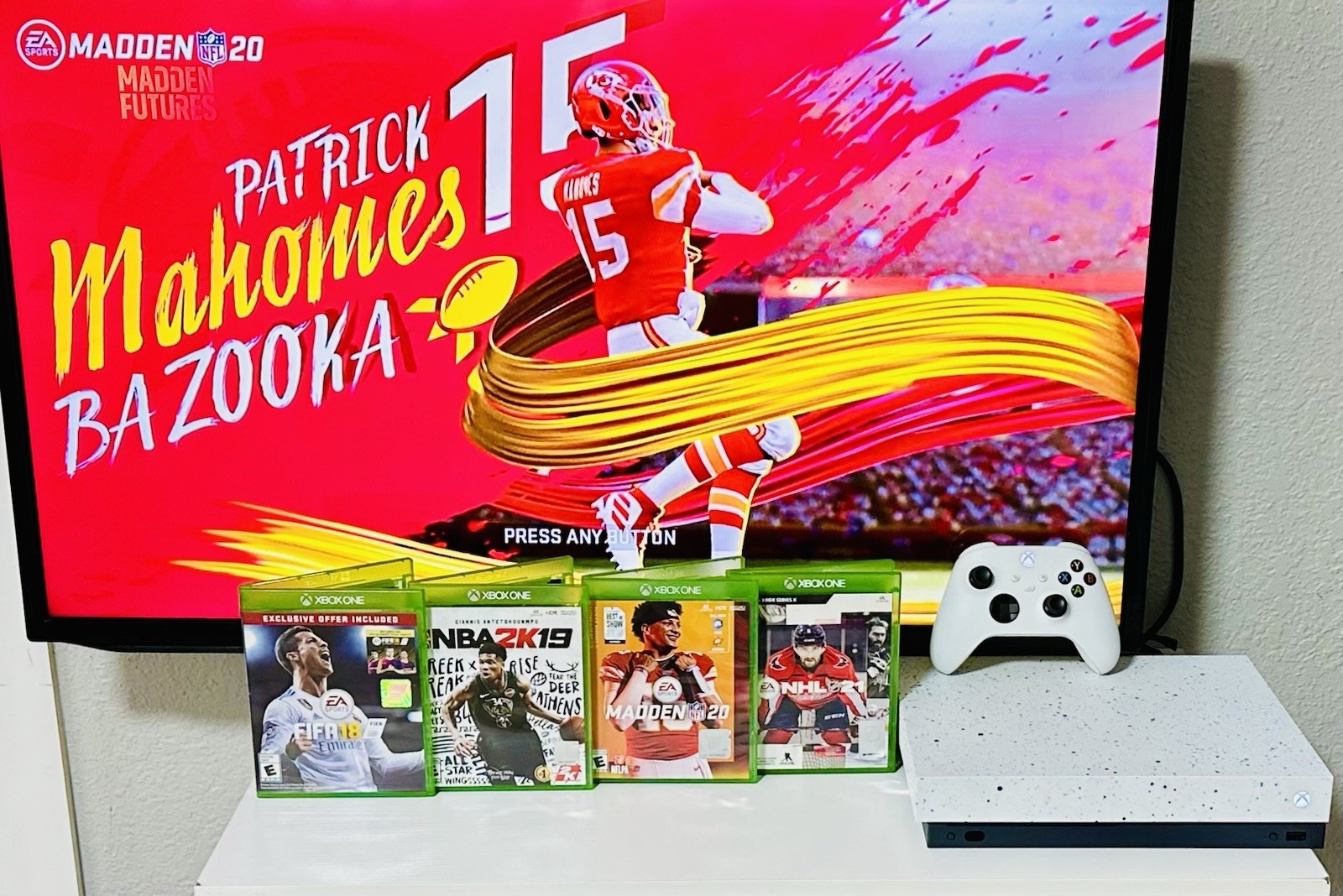 Microsoft Xbox One X NBA 2k20 Limited Edition Console W/4 Games, Remote & Cables