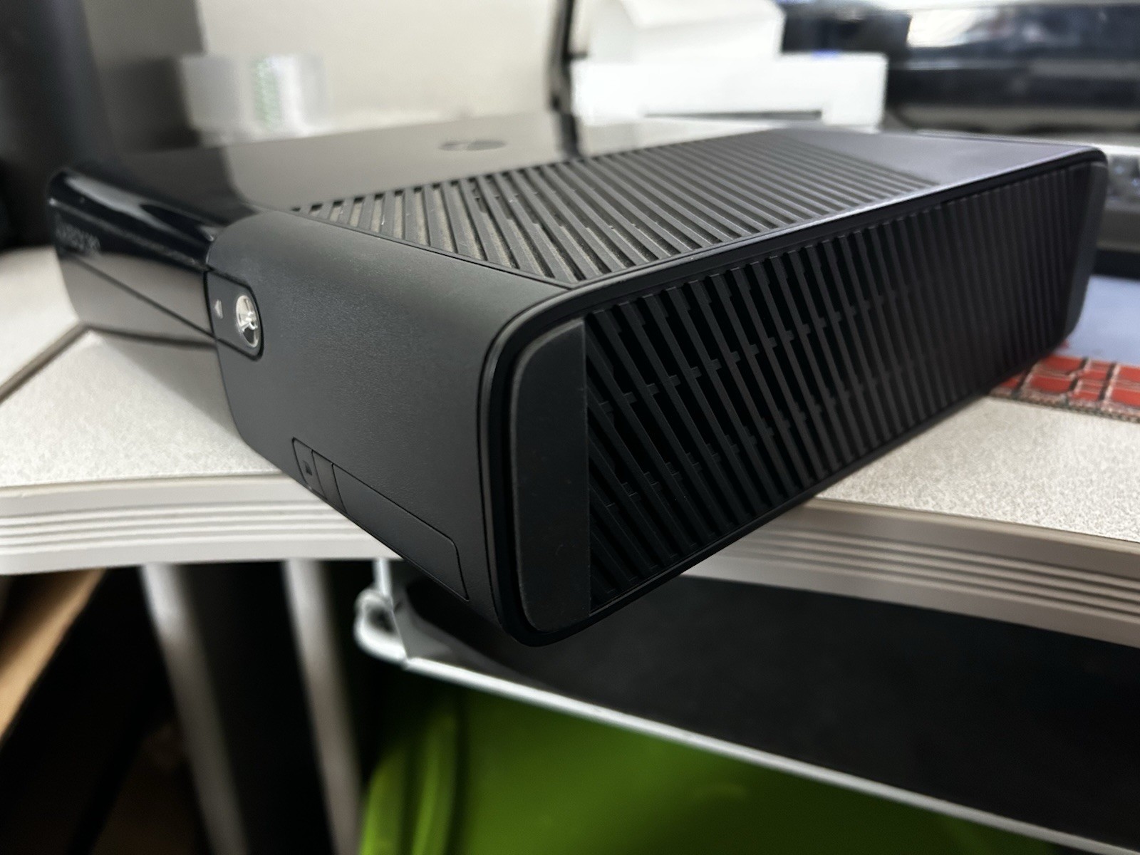 Microsoft Xbox 360 E 4GB Black Console Bundle