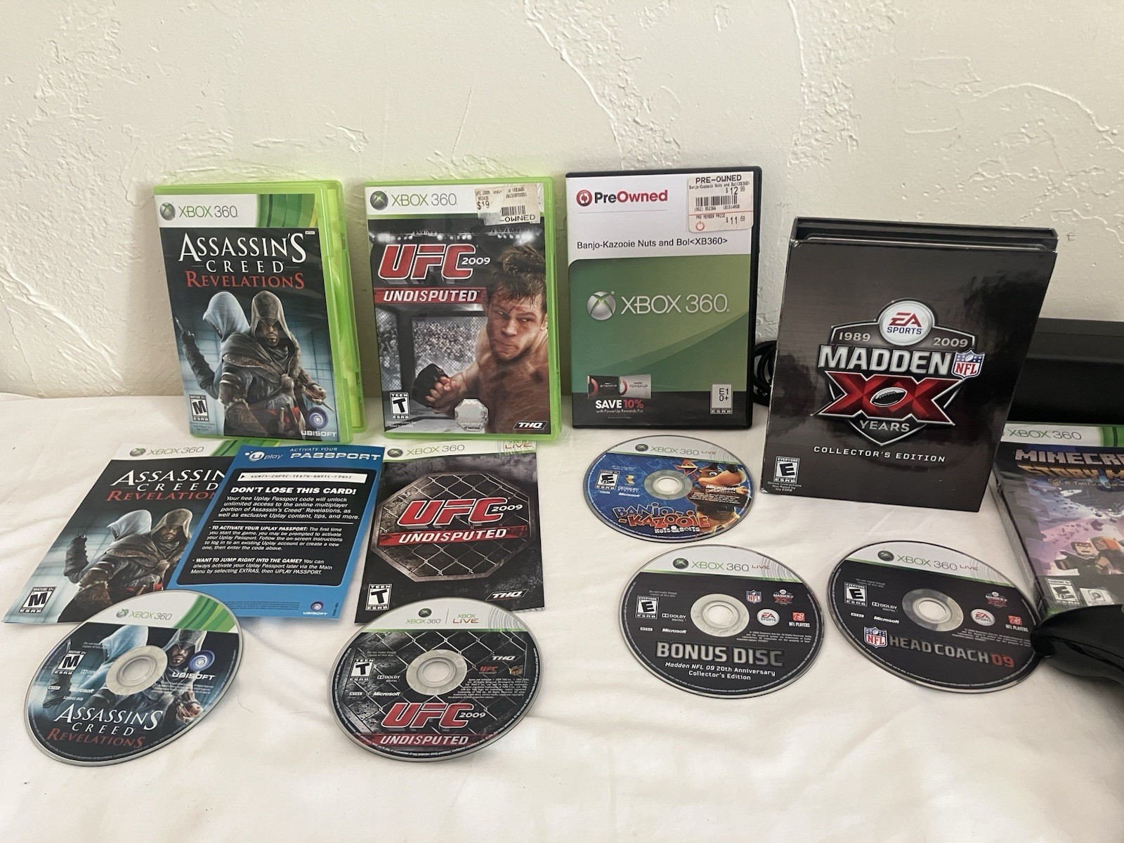 Microsoft Xbox 360 E 250GB Console #1538 W/ 5 Games, Controller, HDMI, Minecraft