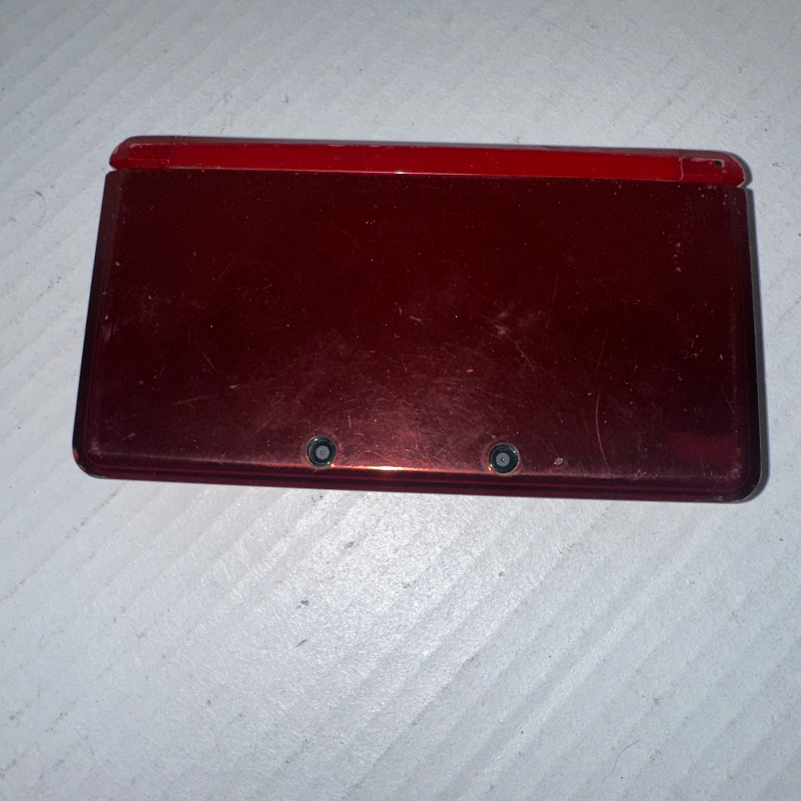 Flame Red Nintendo 3DS – CTR-S-USZ-C0, CTR-001 USA. Won’t power on.