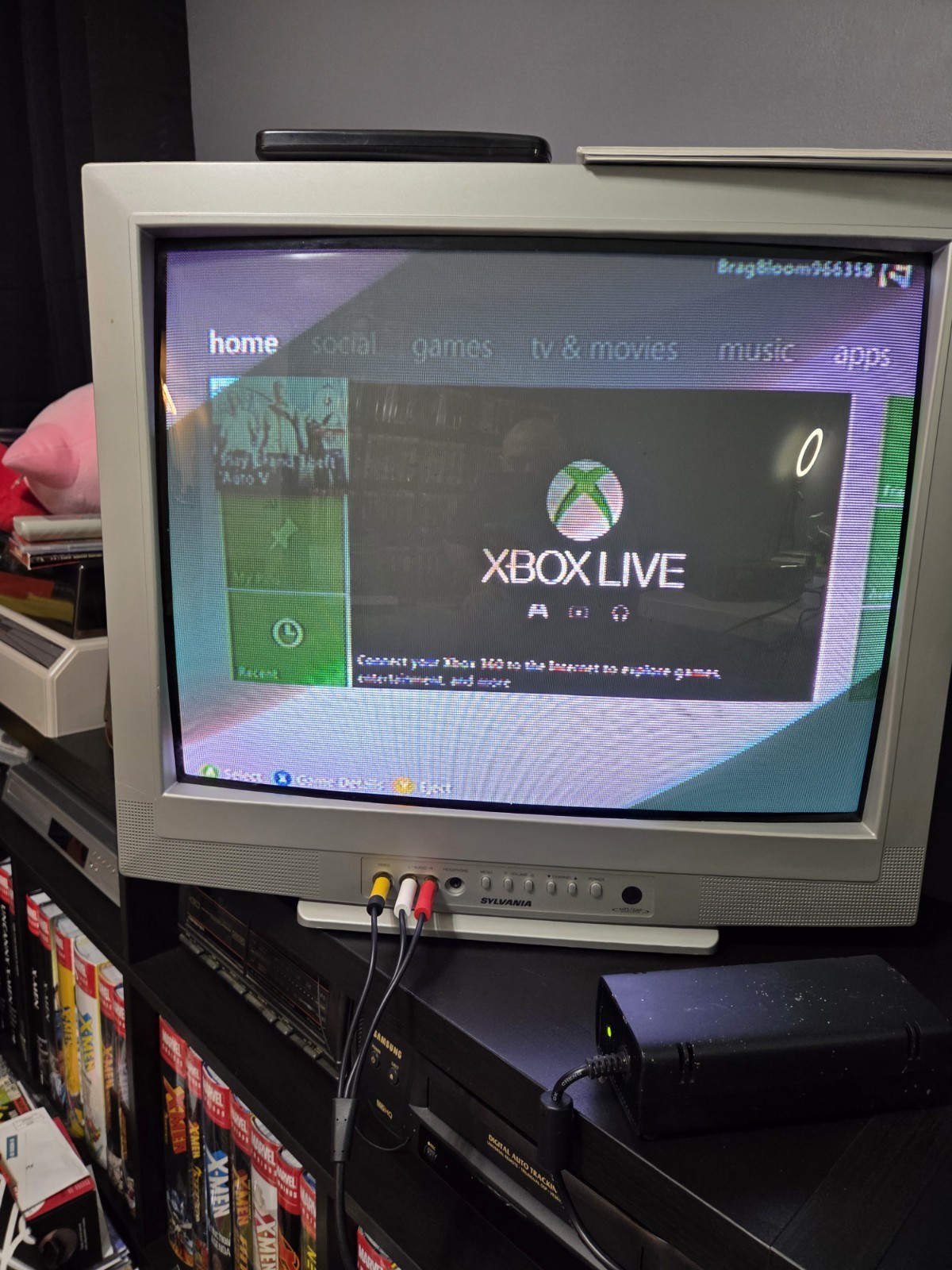Microsoft Xbox 360 250GB Black Console Bundle IN BOX W/ Controller & Cables