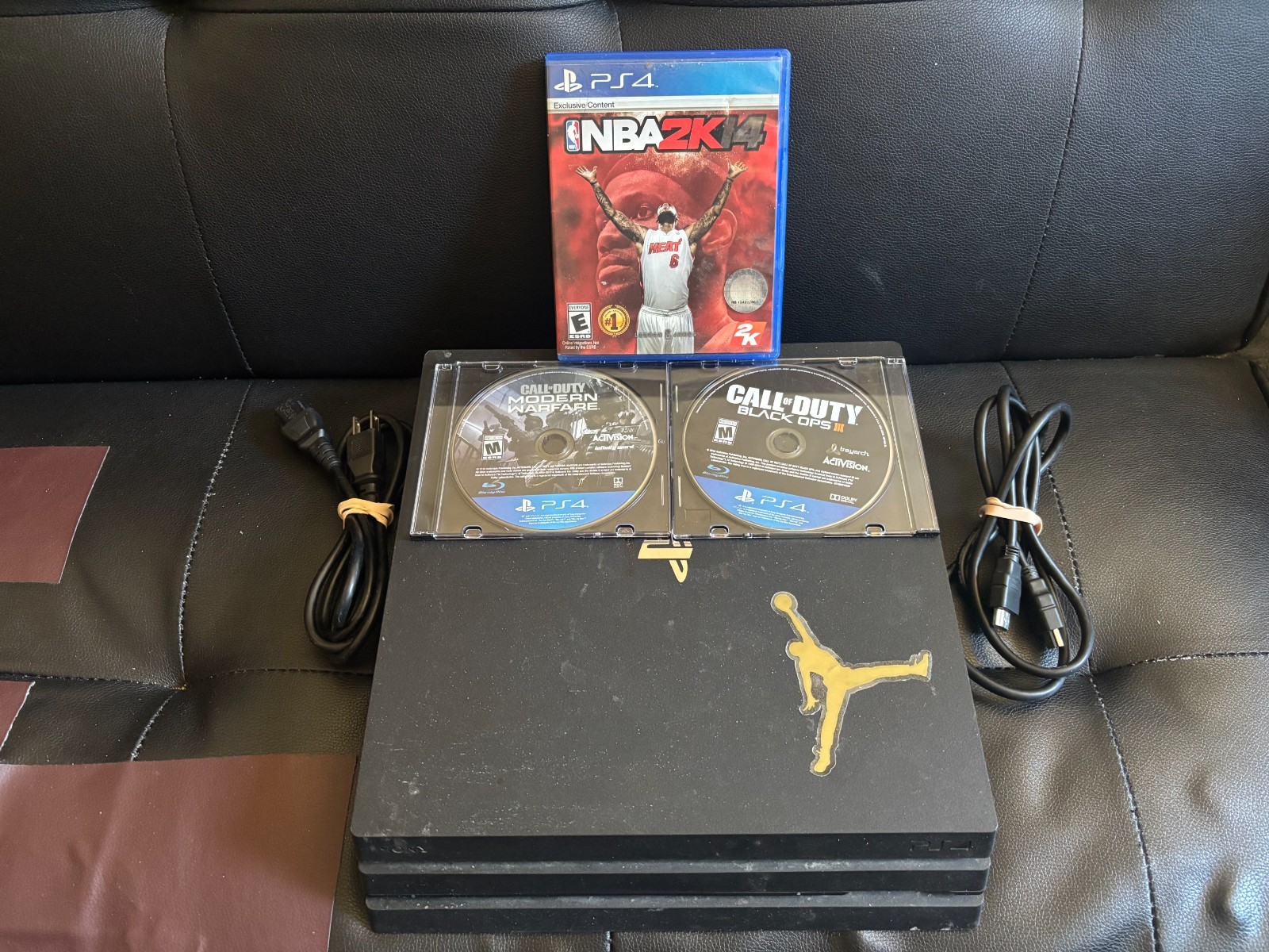 Ps4 Console 861.4 GB With Power Cord HDMI & 3 Games