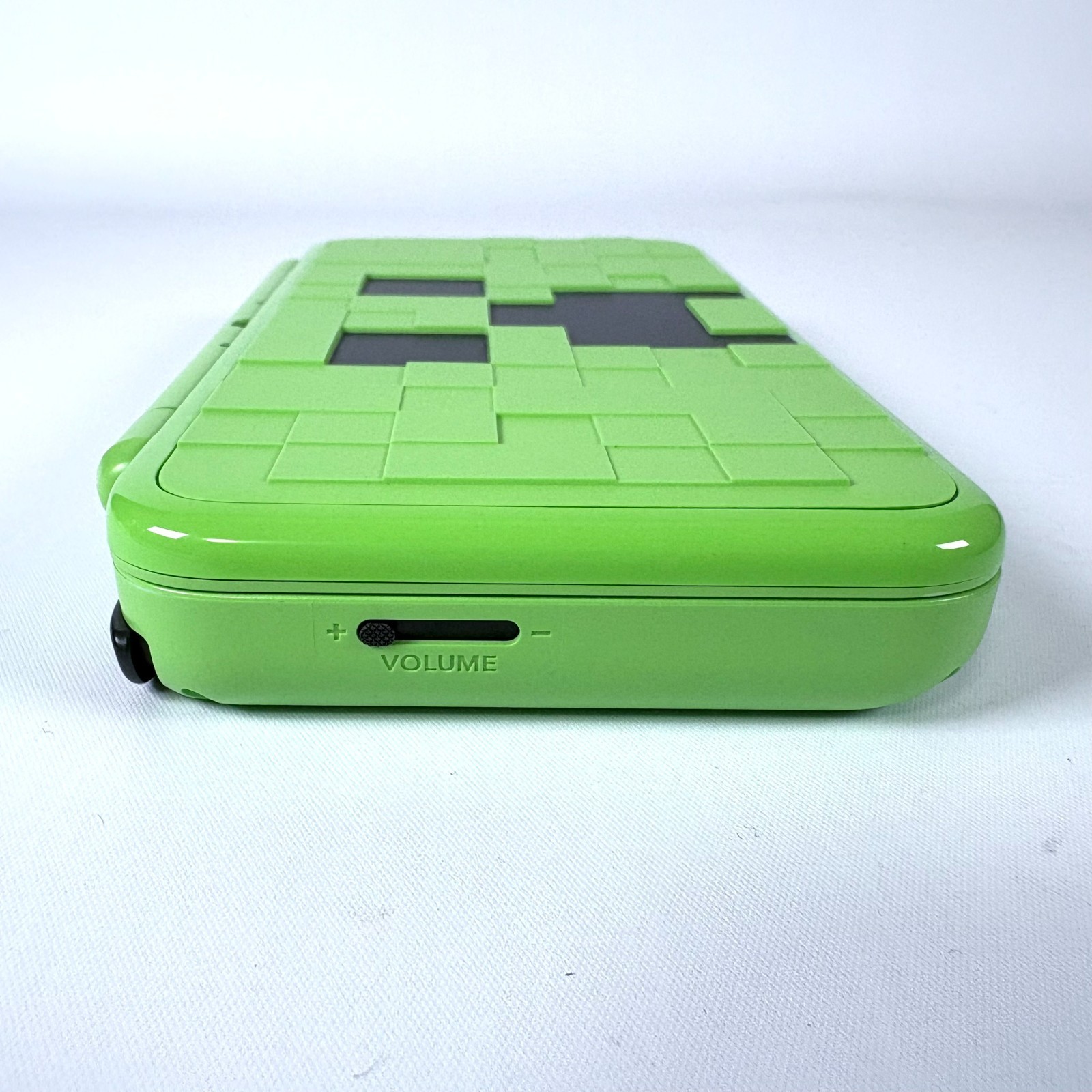new Nintendo 2DS LL Minecraft Creeper Edition Video Game Console NTSC-J Japan