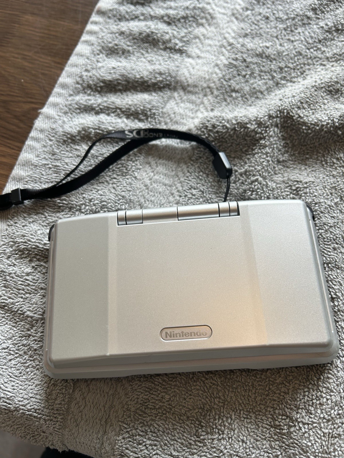 Nintendo DS NTR-001 Silver Handheld Console NTSC-J Japan Touchscreen