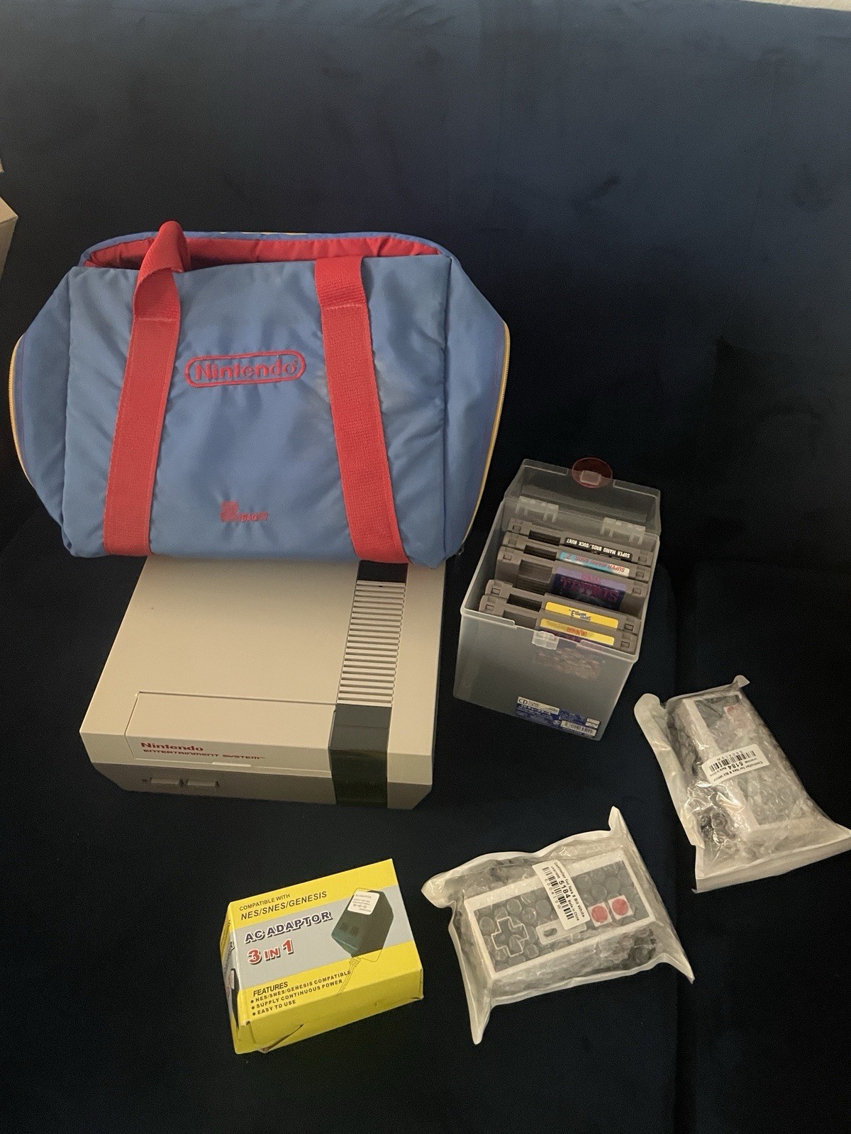 Nintendo NES Video Game Console with 5 games and Original 80’s NES case