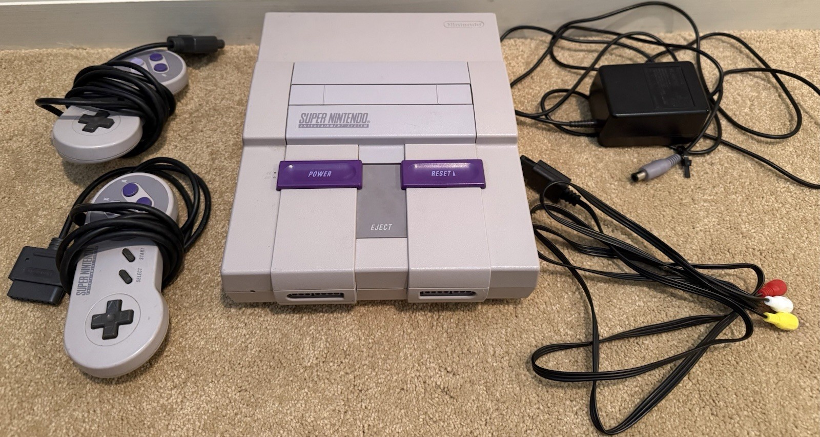 Super Nintendo Entertainment System SNES Console Gaming System SNS-001 Gray