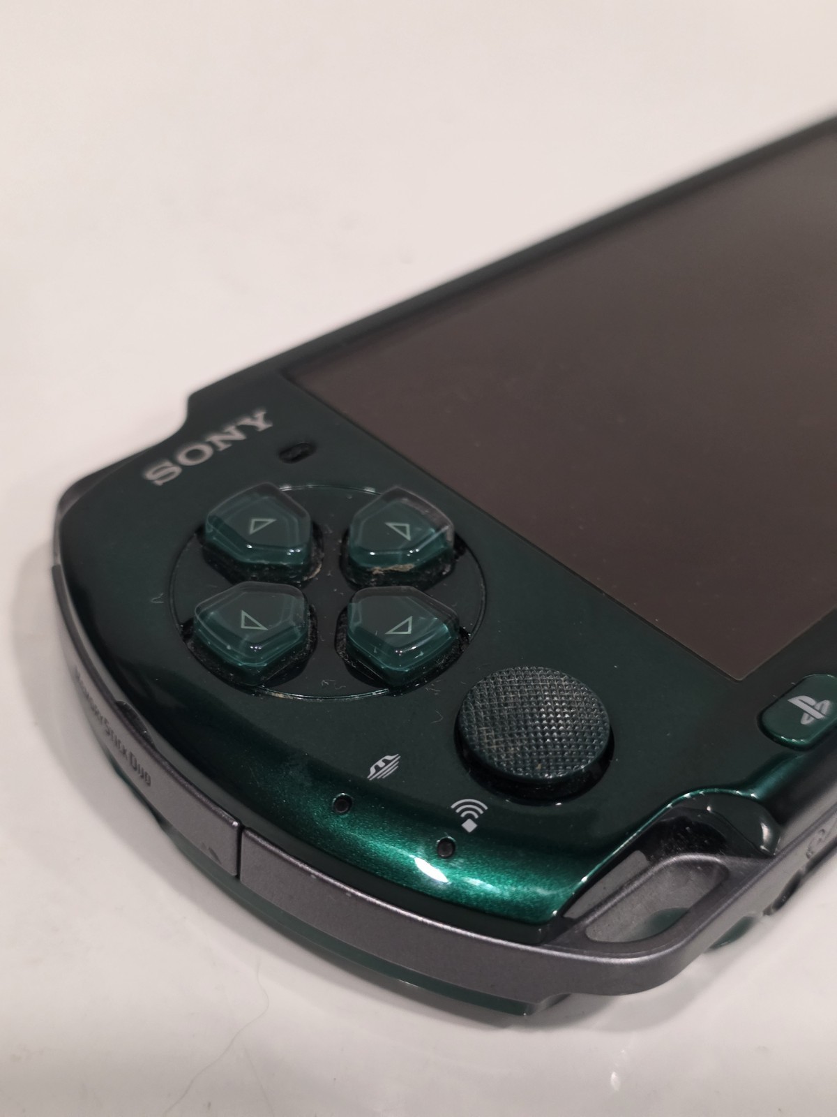 Metal Gear Solid: Peace Walker Green PSP 3001 Limited Edition BUNDLE LOT W GAMES
