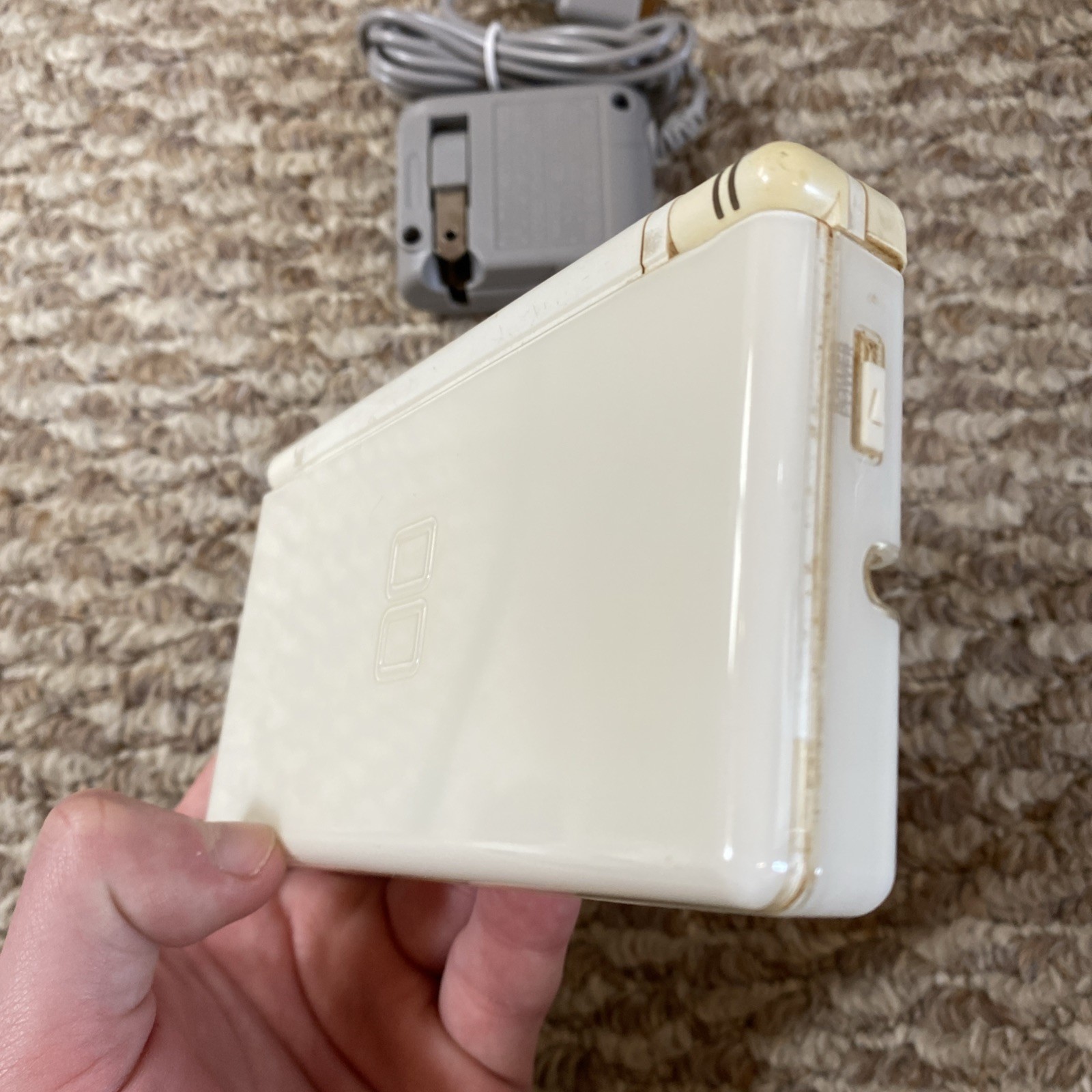 Nintendo DS Lite (USG-001) Handheld – White Charger
