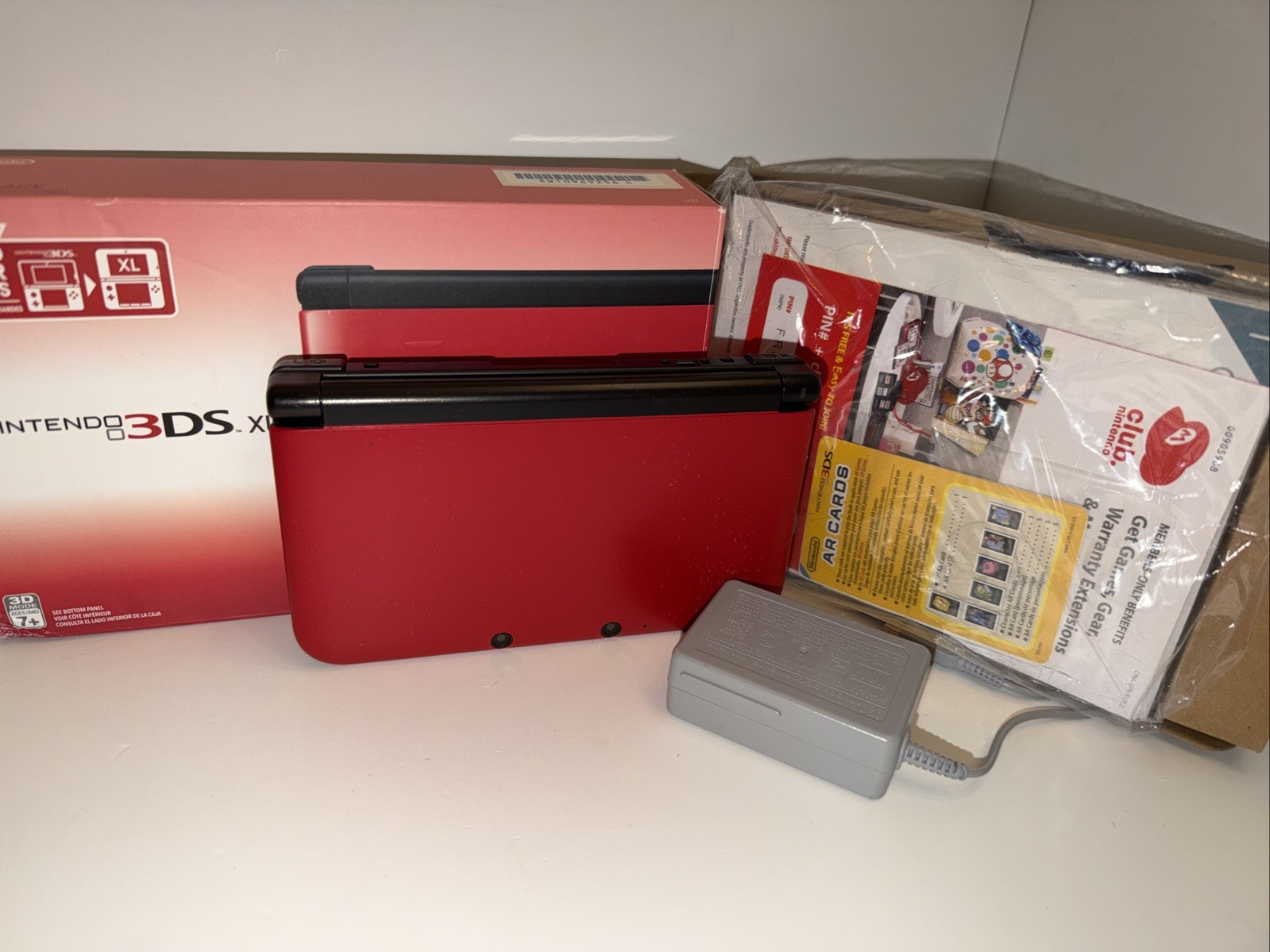 Nintendo 3DS XL Handheld Console – Black and Red – Excellent CIB Complete!