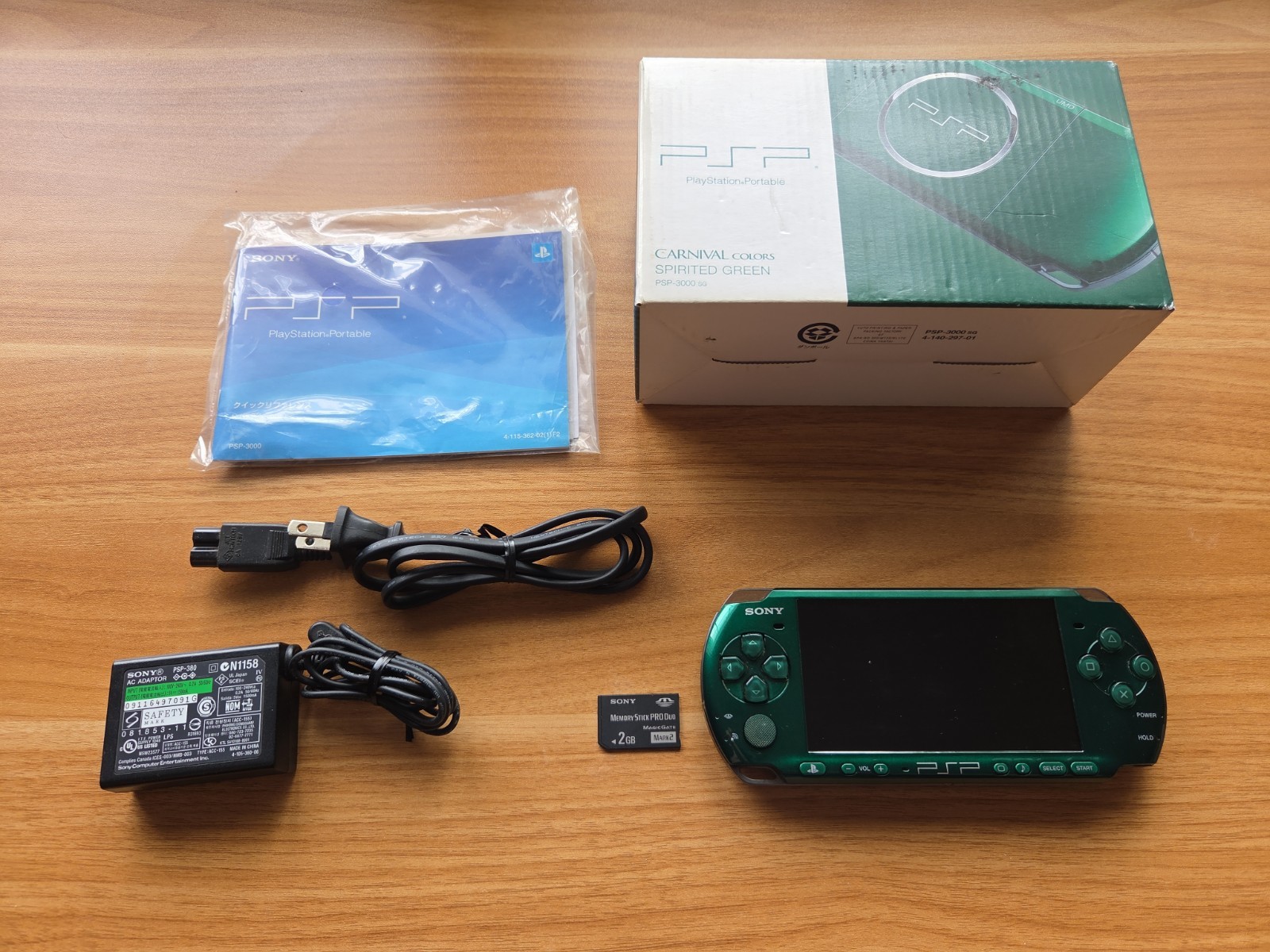Sony PSP-3000 PSP 3000 Console Spirited Green SG Working Tested CIB