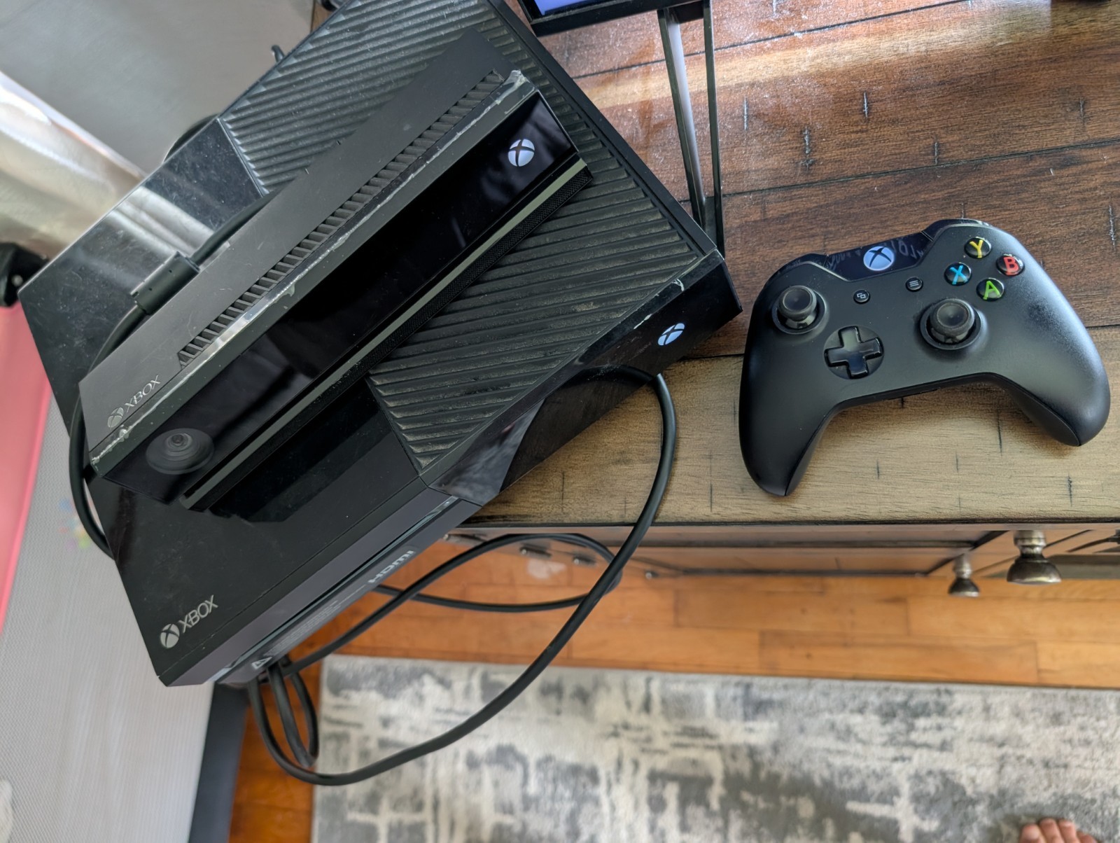Xbox One Console Bundle & 8 Games! CLEAN/TESTED! GAMEPASS READY!