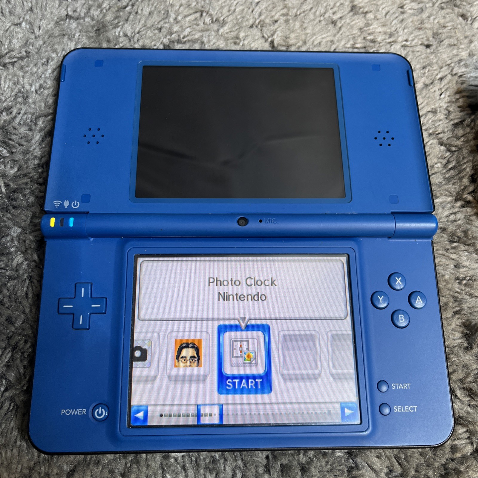 Nintendo DSi XL Blue Console (UTL-001) Works, Top Screen Blank – Parts / Repair
