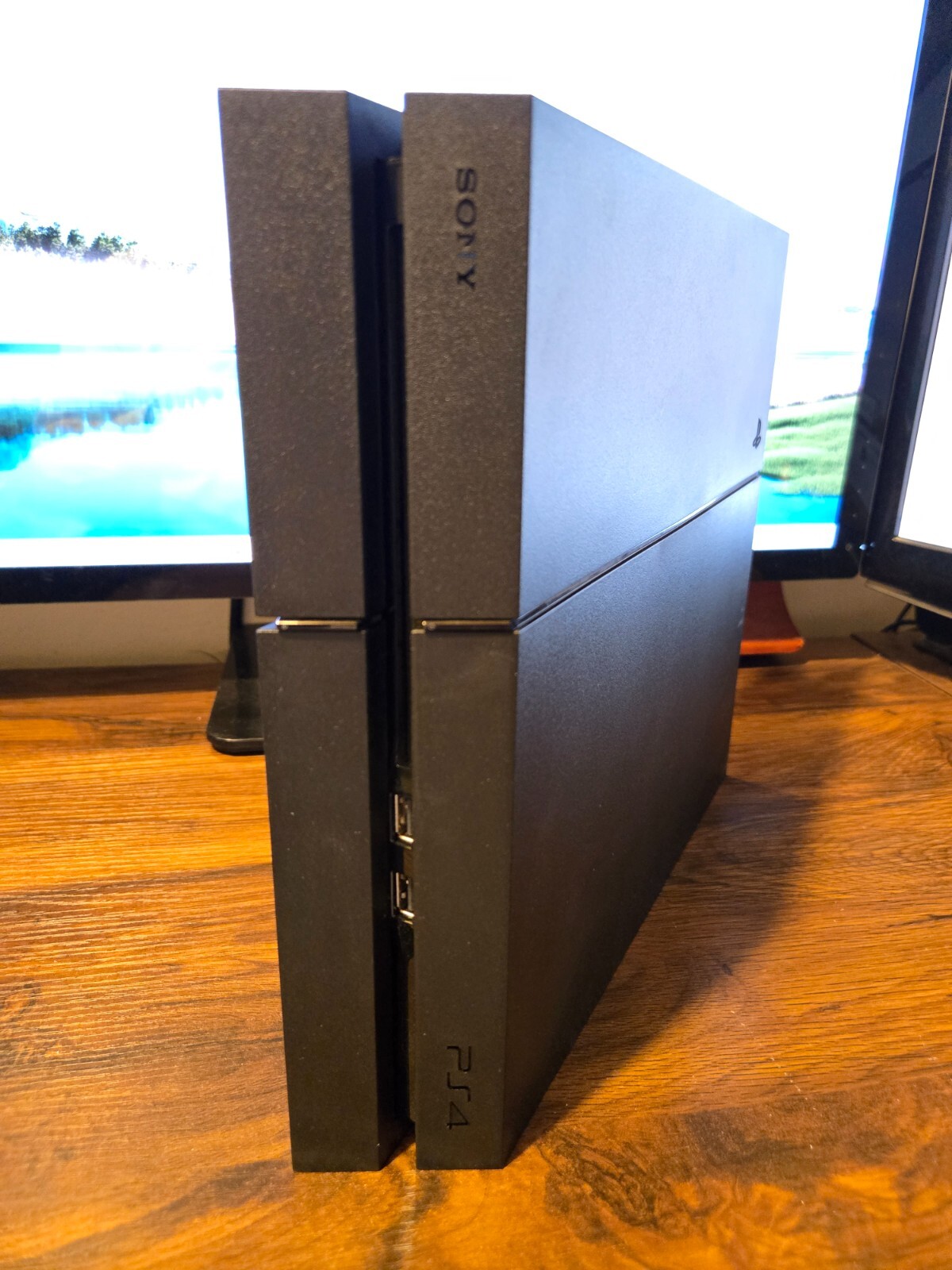 Sony PlayStation PS4 Fat Console With OEM Controller In Box