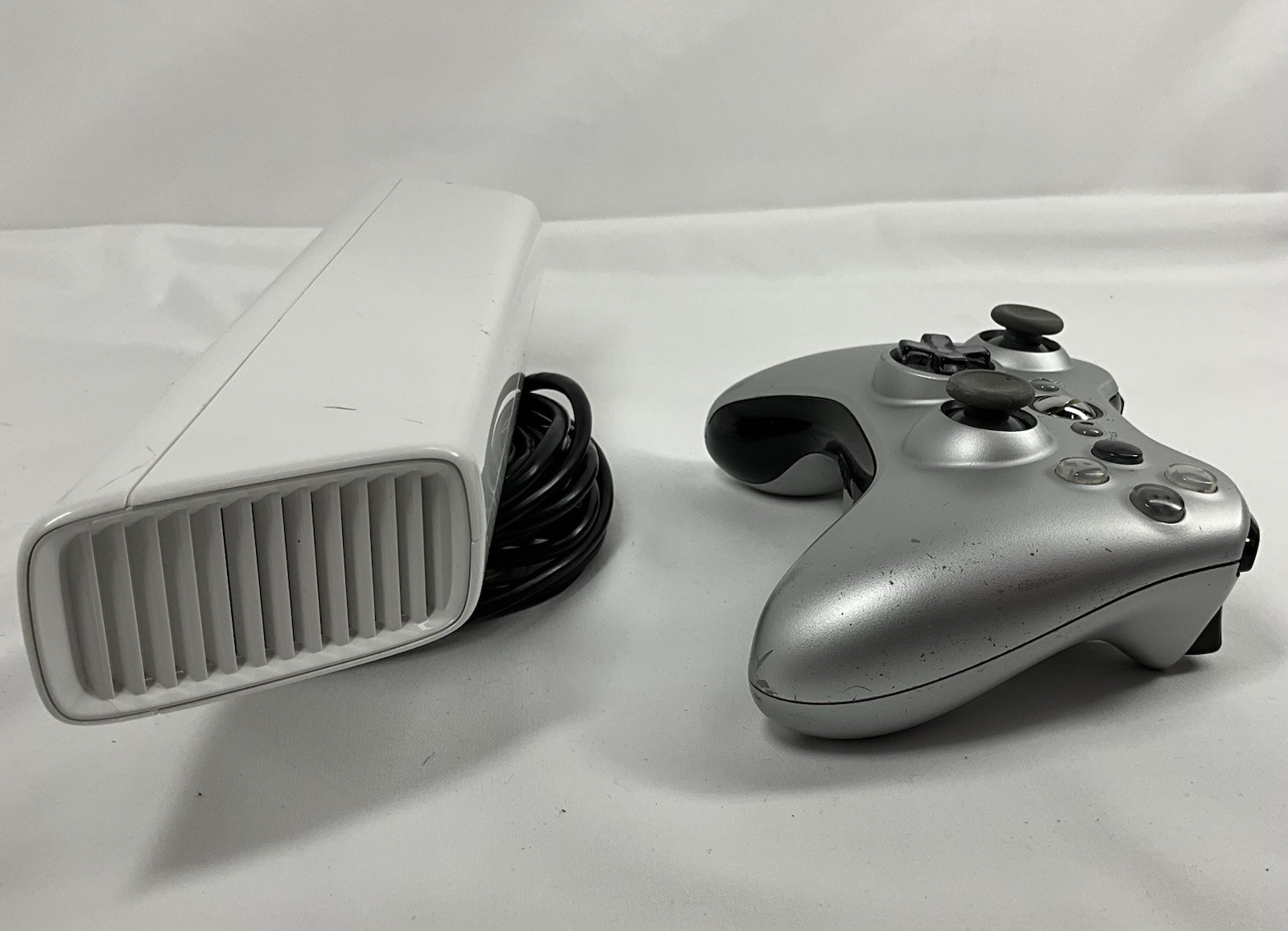 Microsoft Xbox 360 320GB Kinect Star Wars Limited Edition (NTSC-U/C (US/CA))…