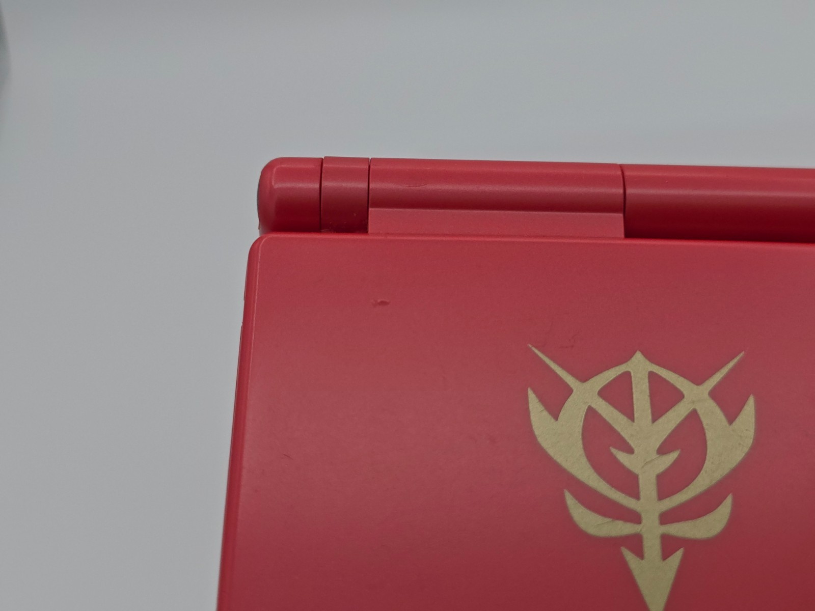 Nintendo Game Boy Advance SP Char’s Custom – GUNDAM Exclusive – Excellent