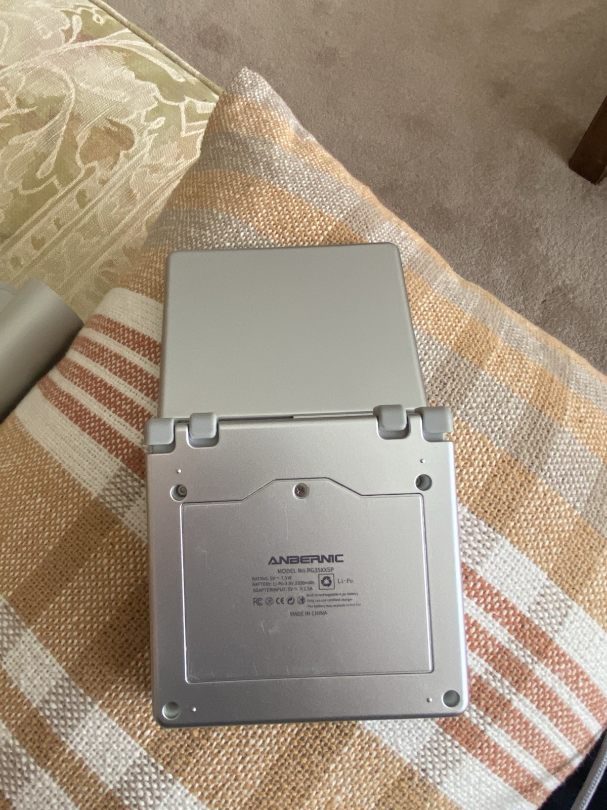 Anbernic RG35XXSP – Silver – Fully Set Up – New – 64GB + 64GB Lexar Card + Case