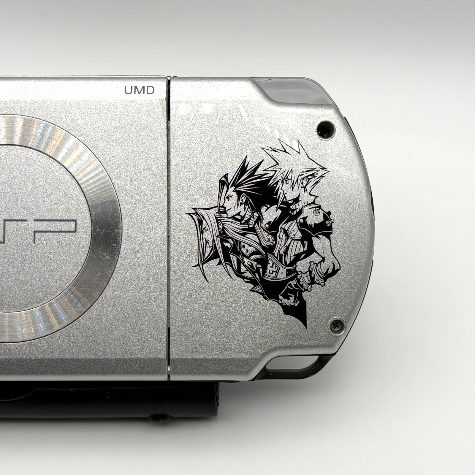 Sony PSP-2000 Final Fantasy Ⅶ Crisis Core 10th Anniversary Limited Console