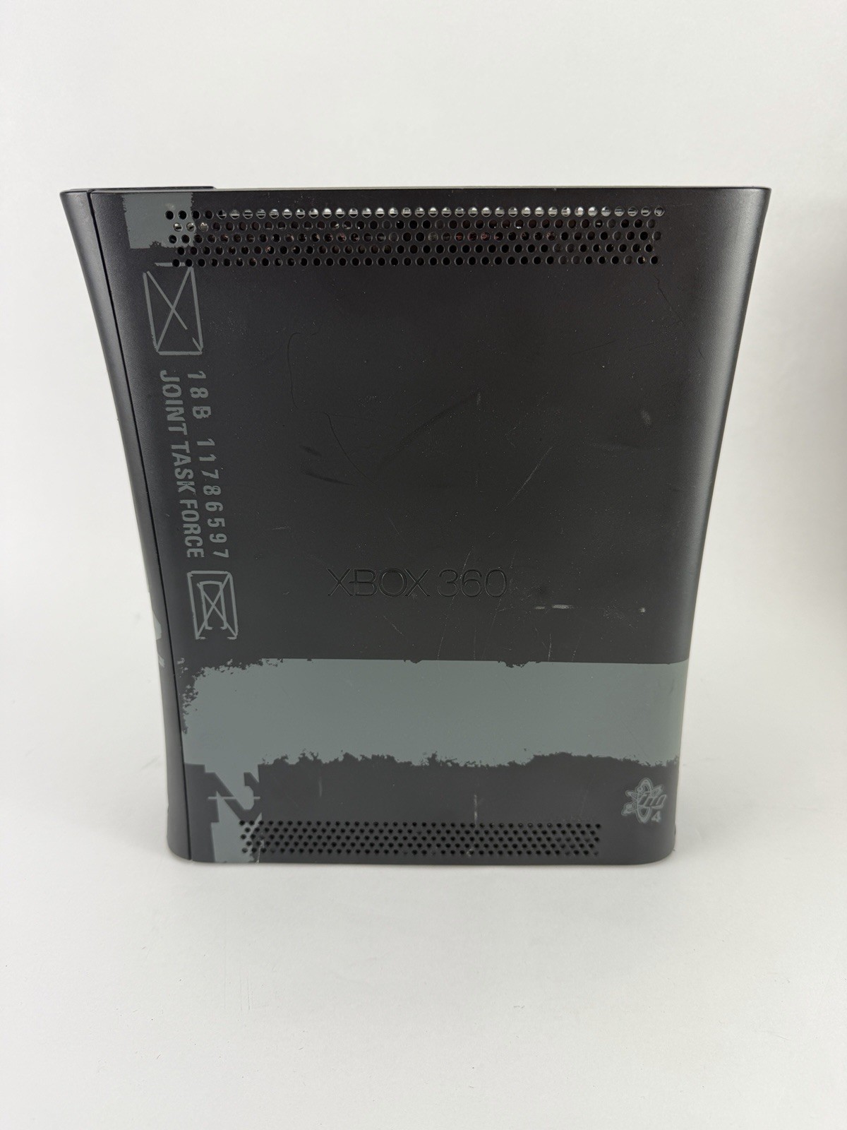 Microsoft XBOX 360 Modern Warfare 2 Console For Parts or Repair MW2 Edition READ